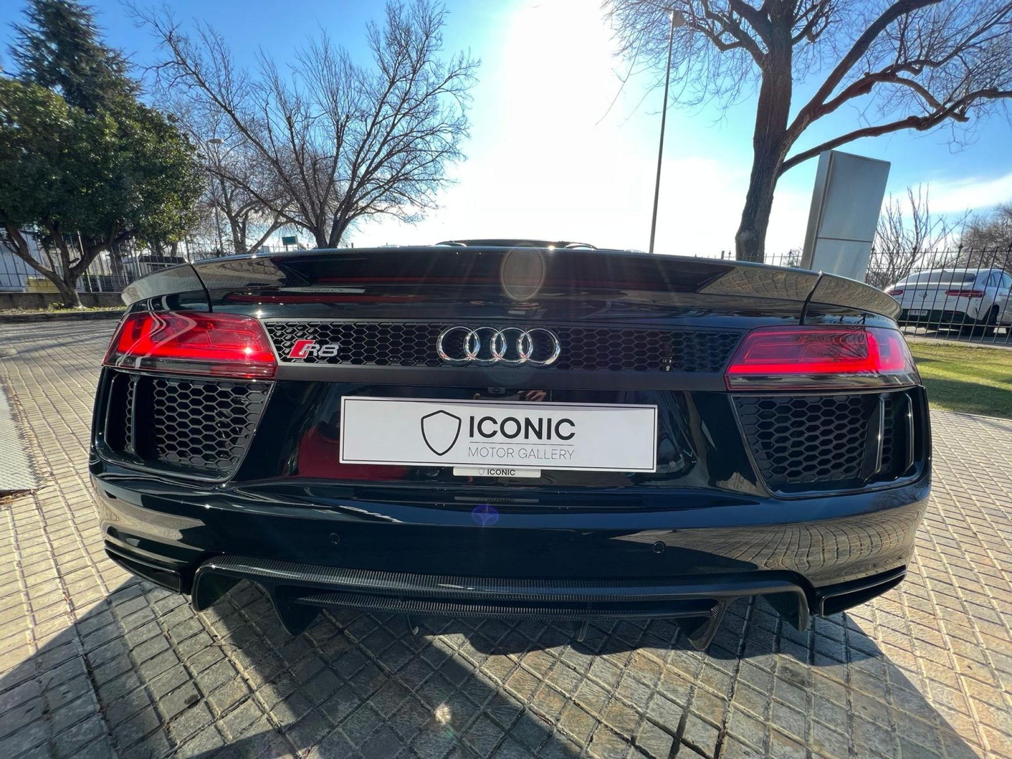 AUDI R8 5.2 FSI V10 SPYDER PLUS