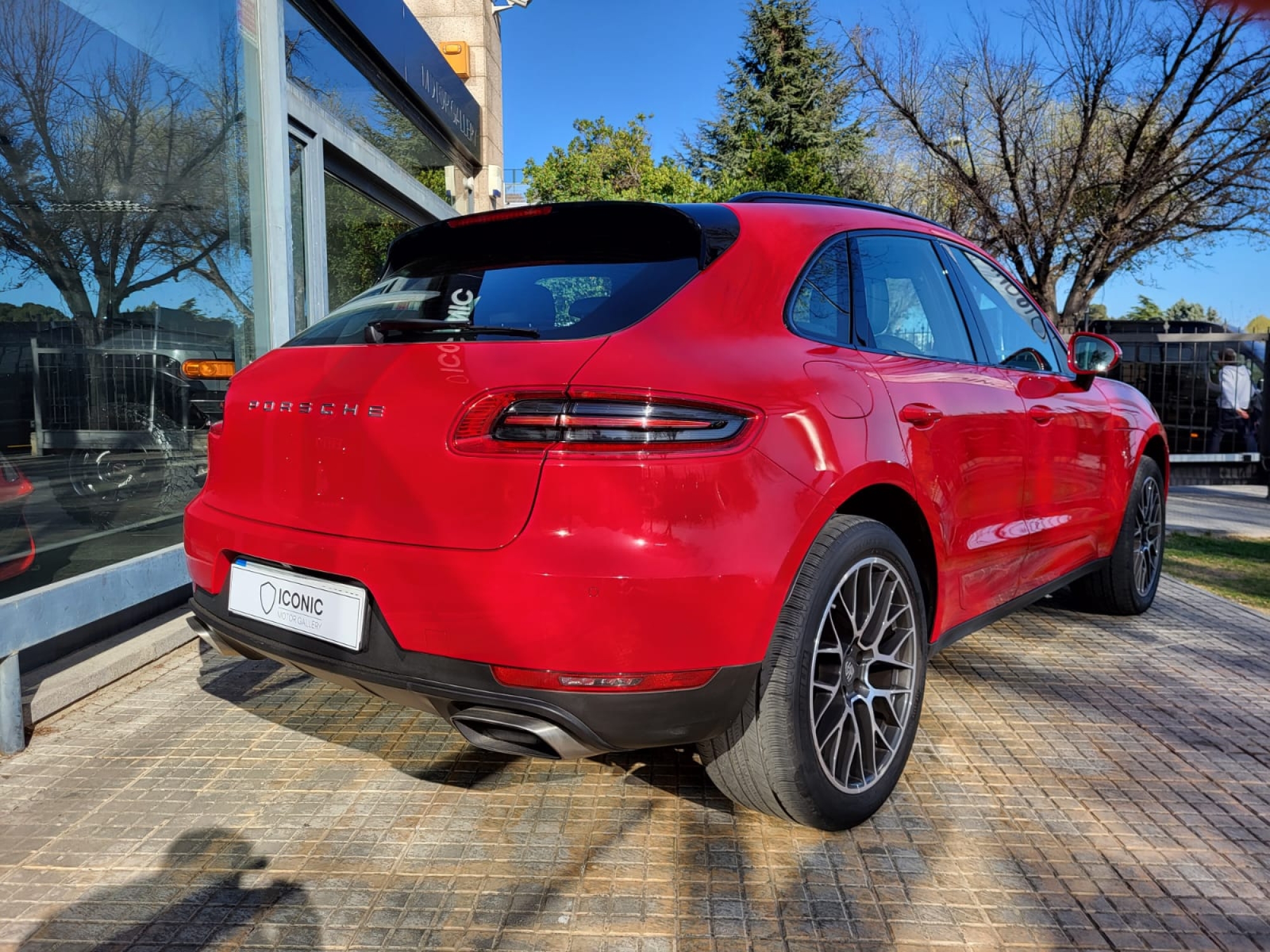 PORSCHE MACAN AUT.