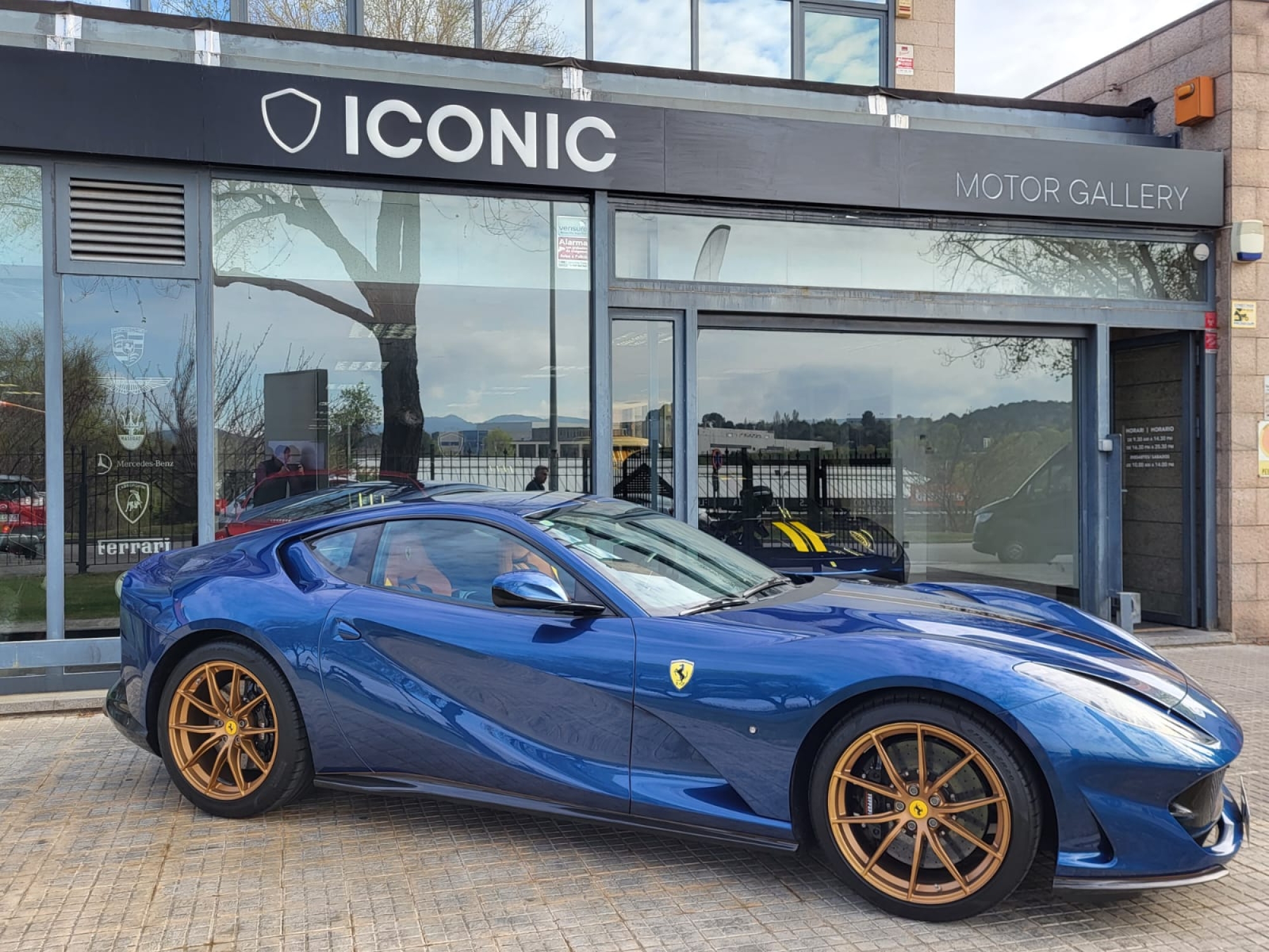 FERRARI 812 SUPERFAST TAILOR MADE