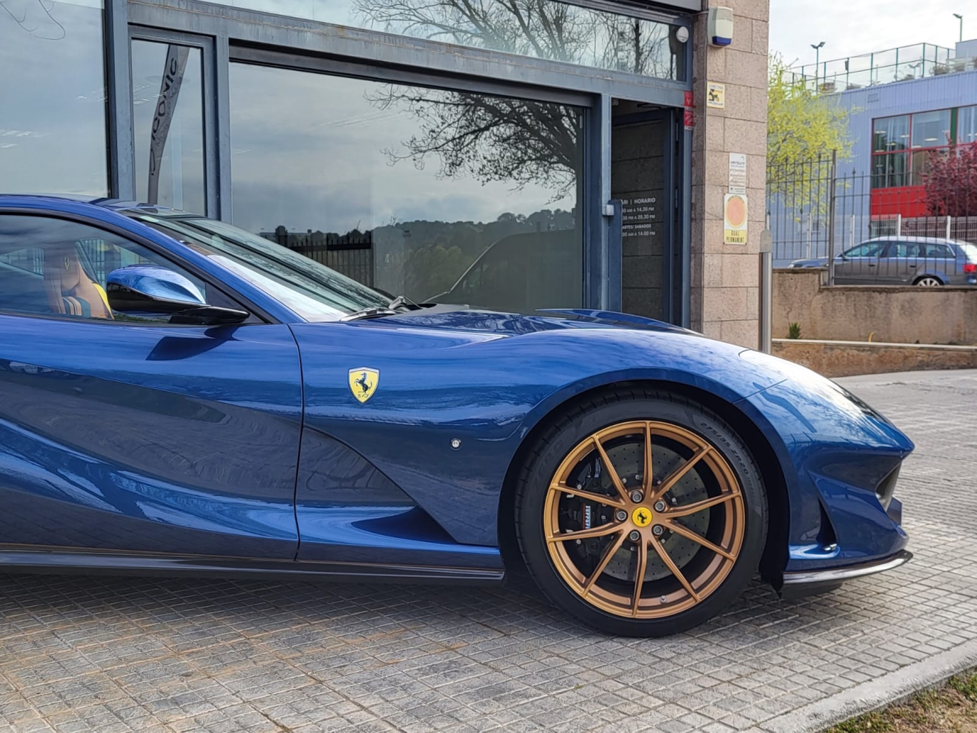 FERRARI 812 SUPERFAST TAILOR MADE