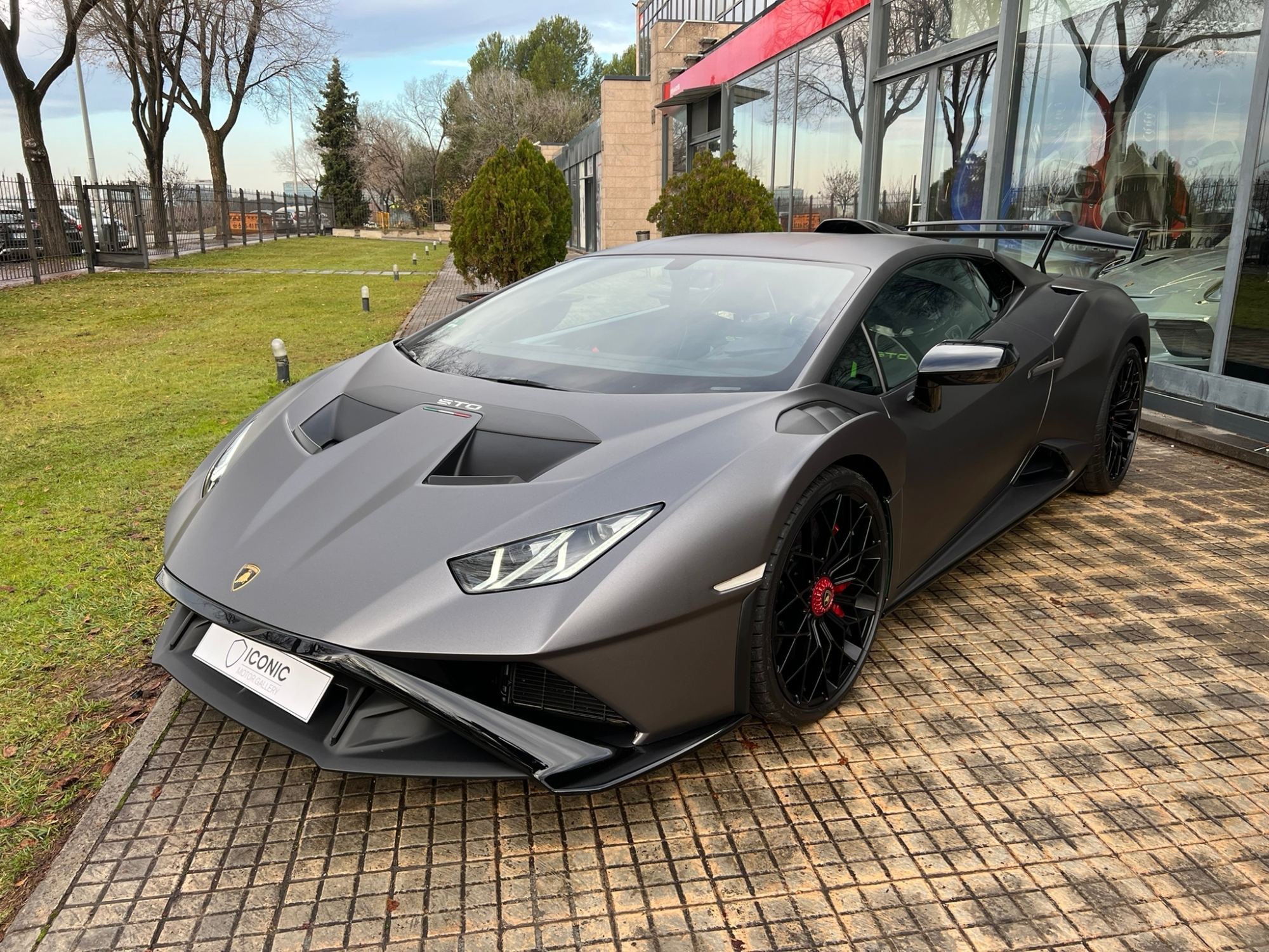 LAMBORGHINI HURACÁN STO RWD