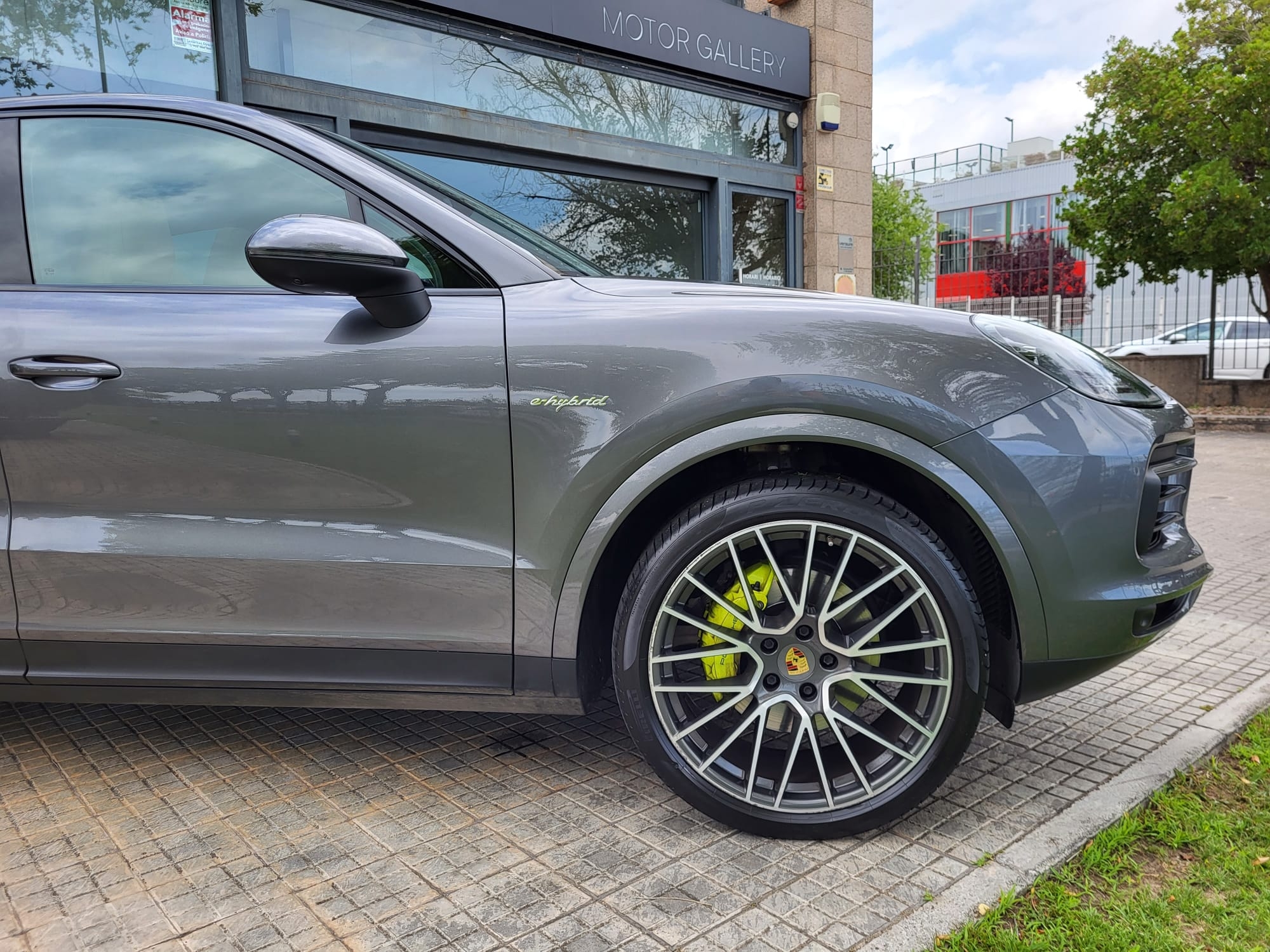 PORSCHE CAYENNE COUPÉ E-HYBRID 