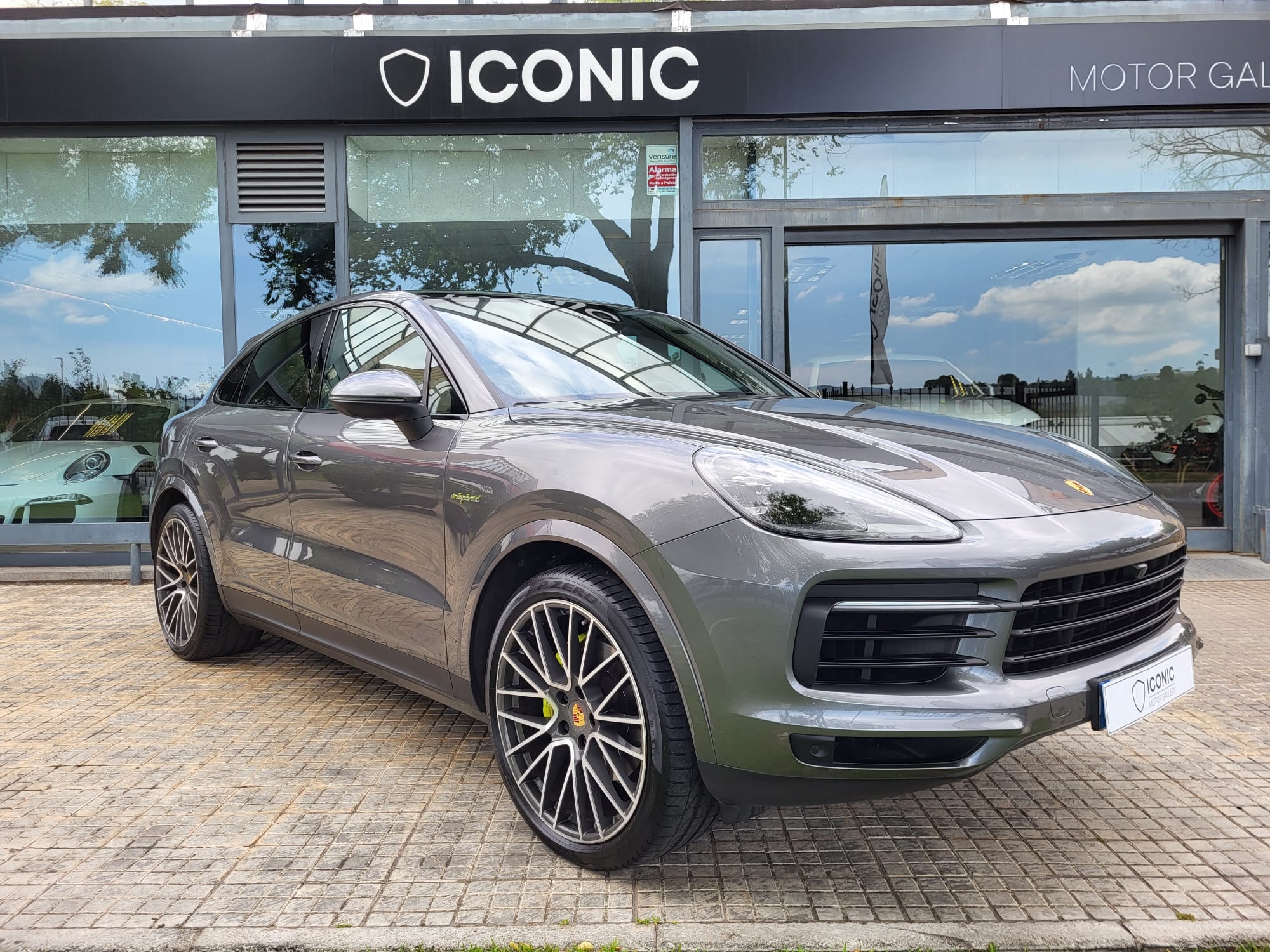 PORSCHE CAYENNE COUPÉ E-HYBRID 