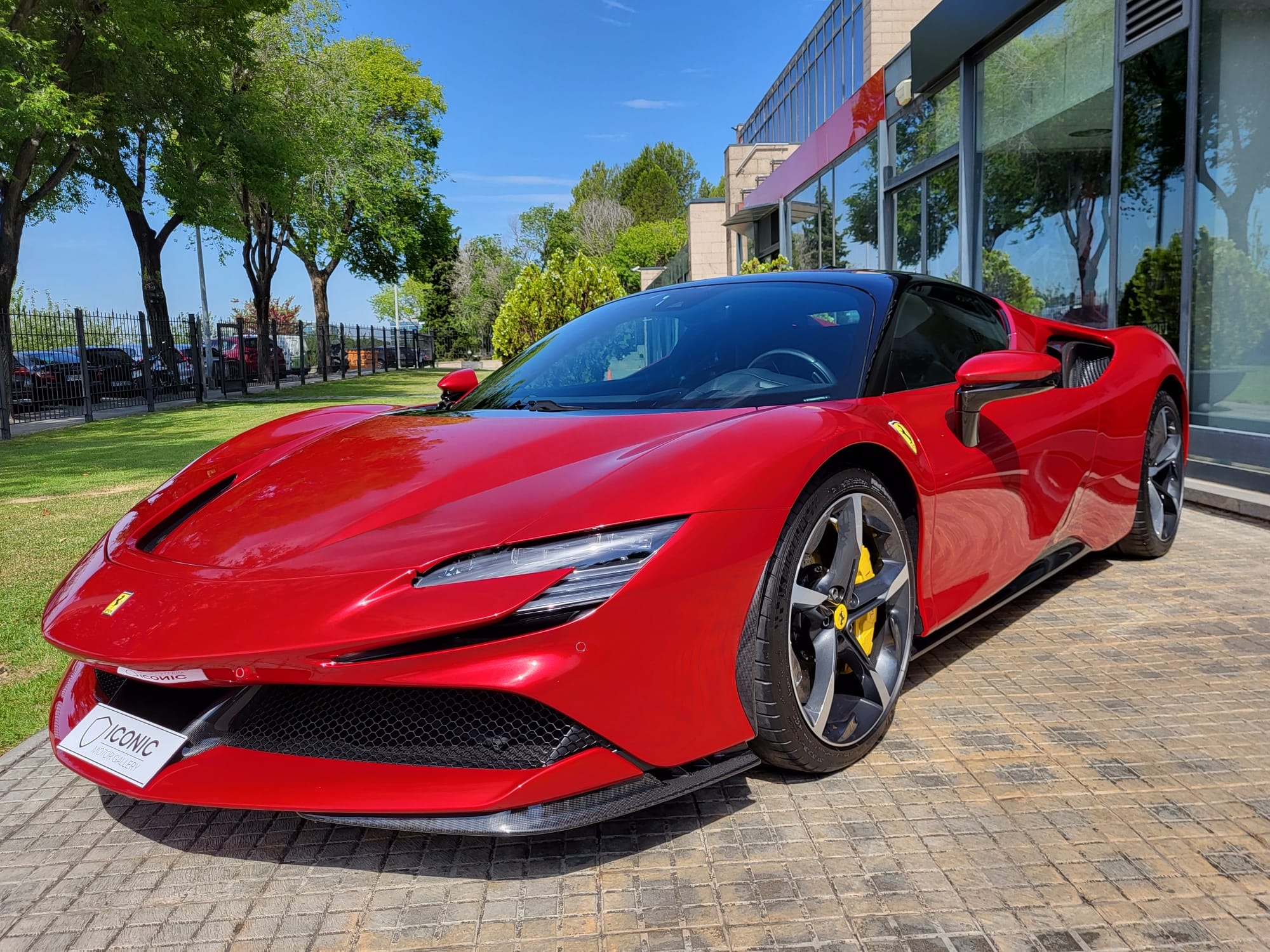 FERRARI SF90 STRADALE COUPÉ