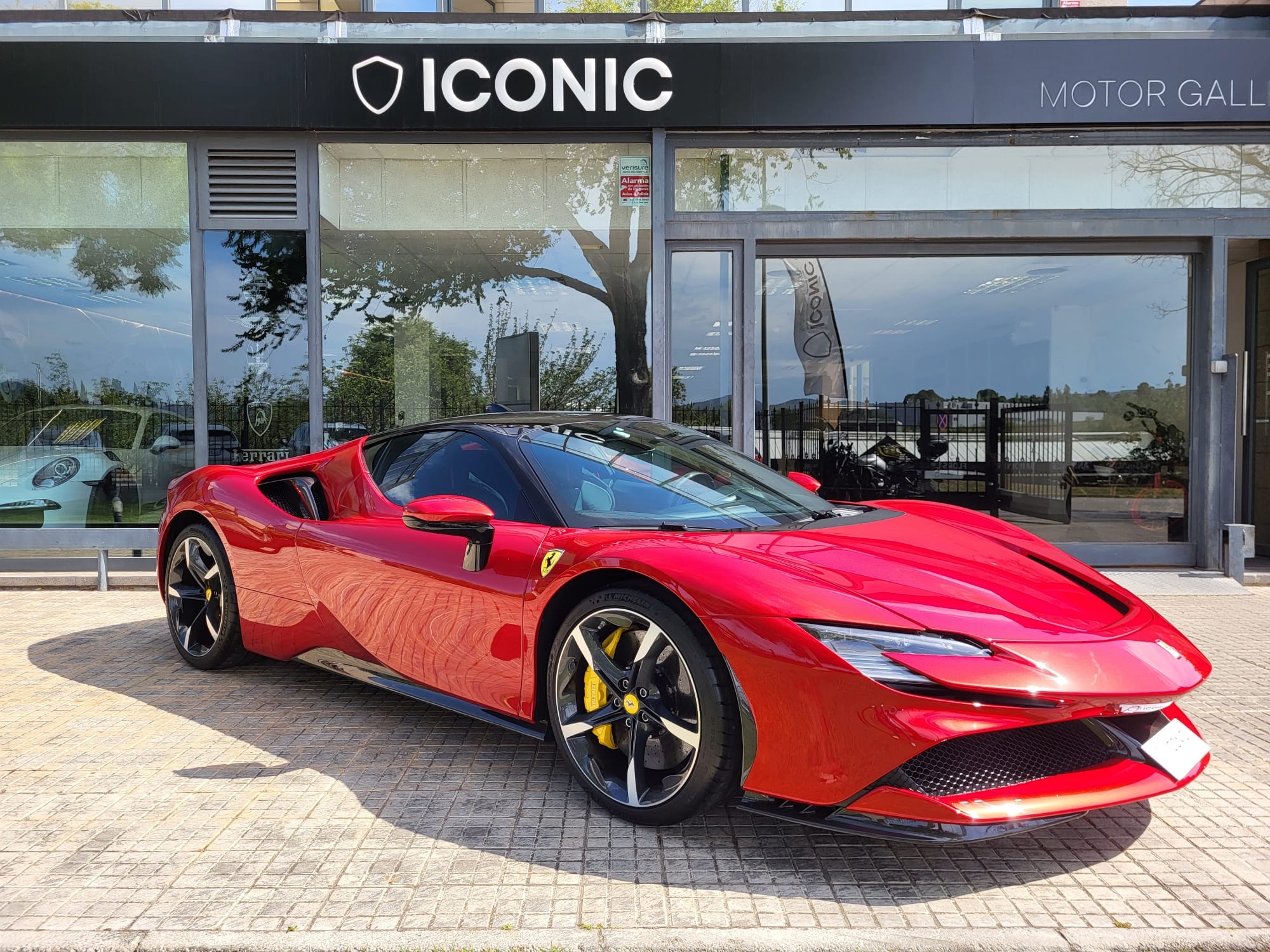 FERRARI SF90 STRADALE COUPÉ