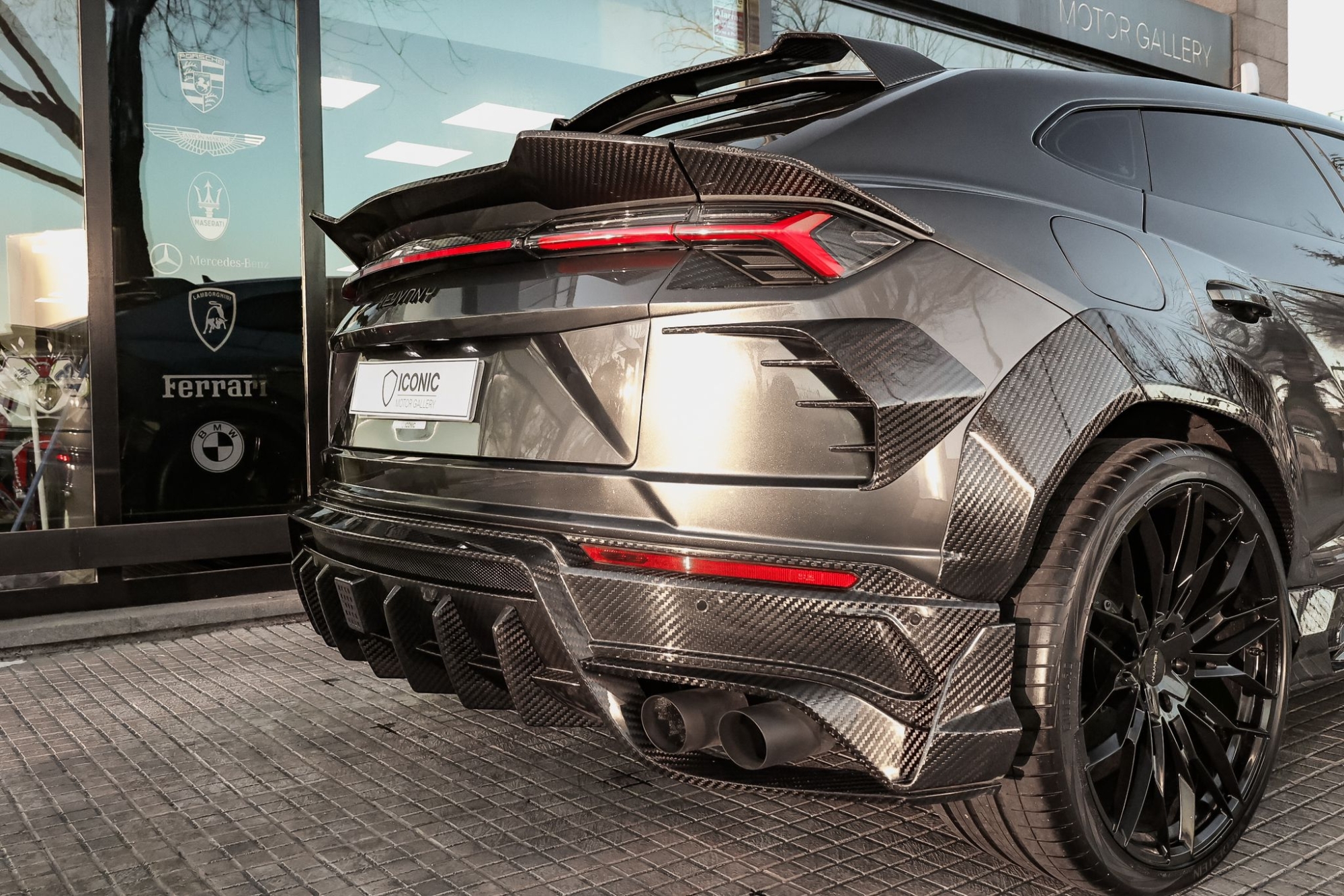 LAMBORGHINI URUS KEYVANY