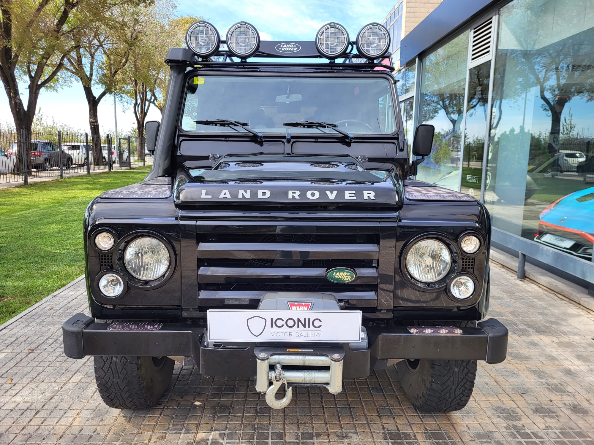 LAND-ROVER DEFENDER 90 BLACK EDITION 16/80