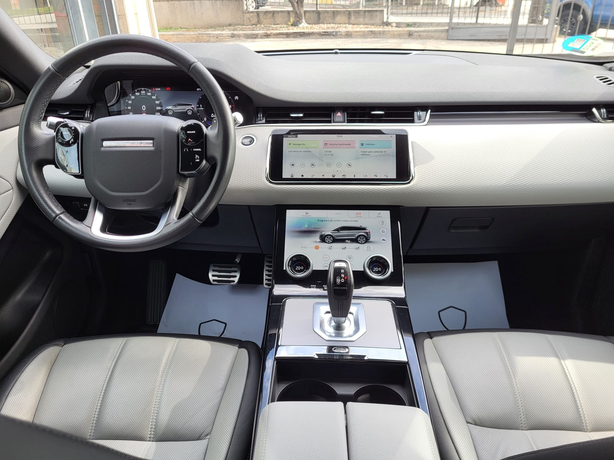 LAND-ROVER RANGE-ROVER EVOQUE 2.0 MHEV R-DYNAMIC