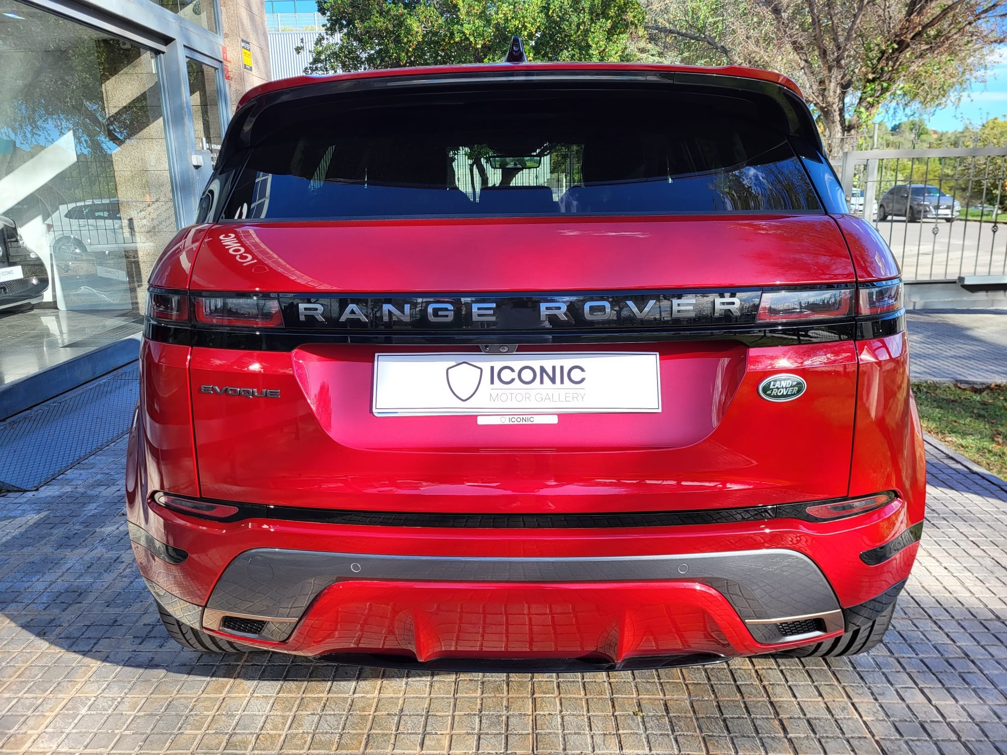 LAND-ROVER RANGE-ROVER EVOQUE 2.0 MHEV R-DYNAMIC