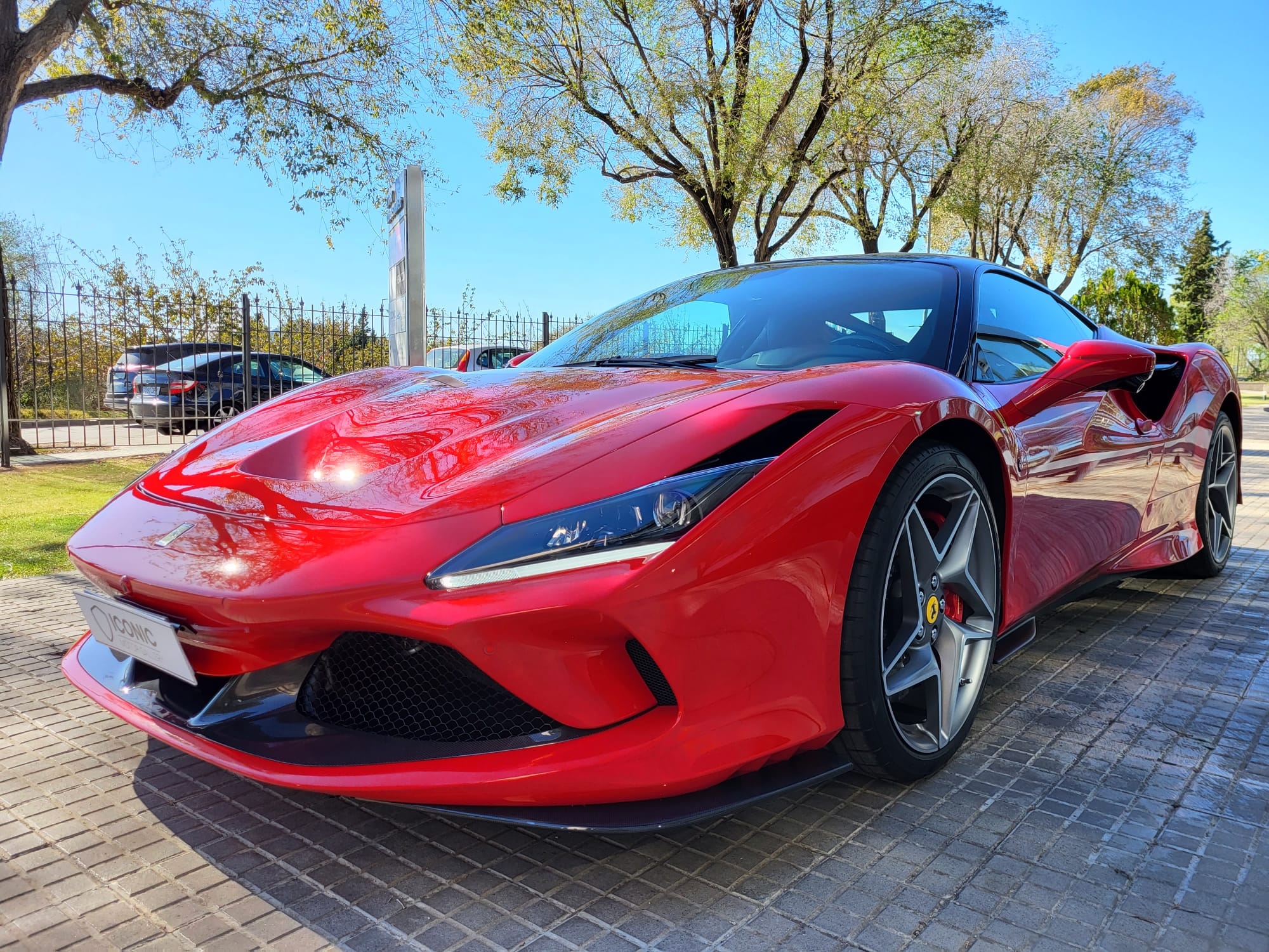 FERRARI F8 TRIBUTO