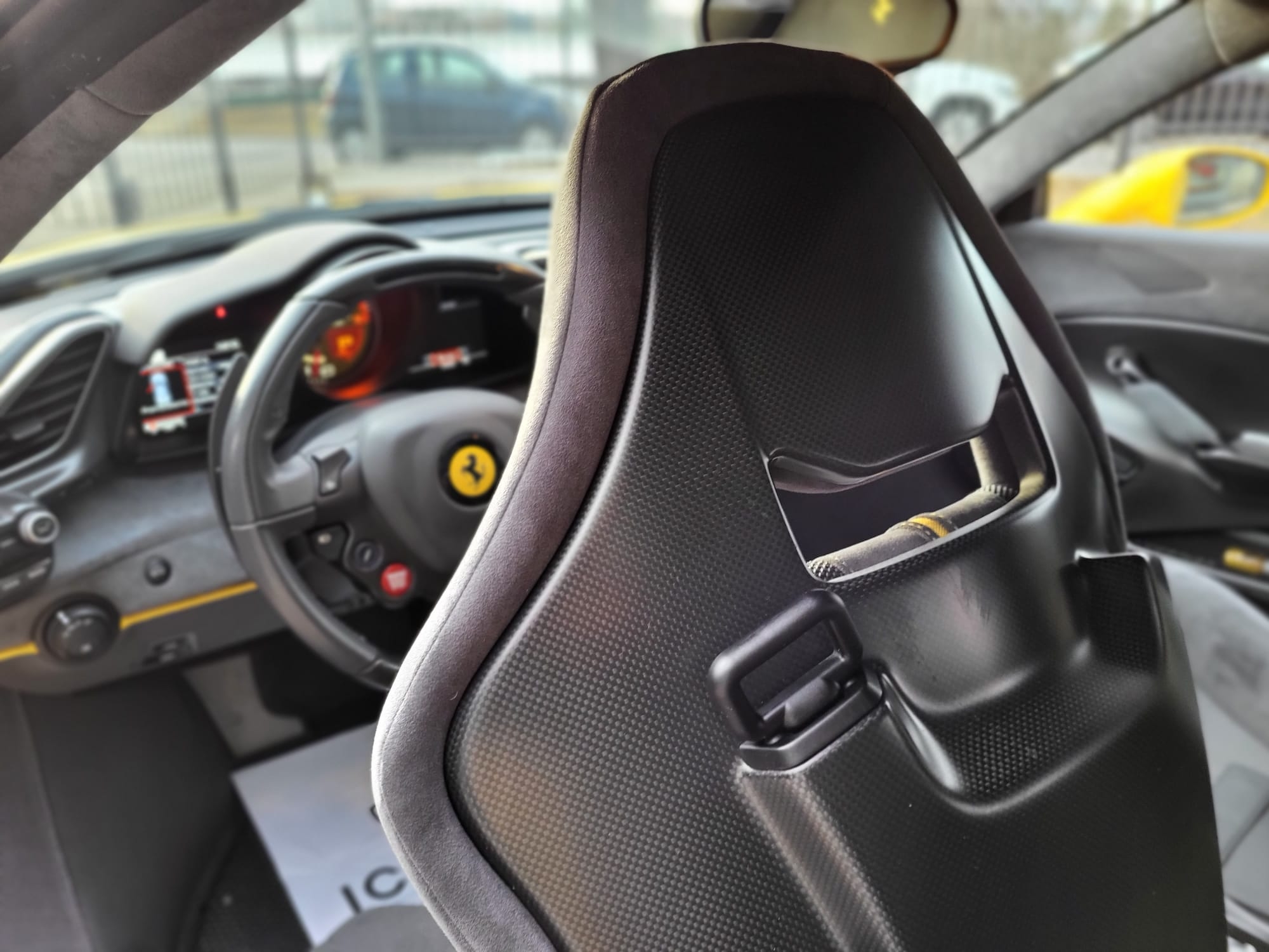 FERRARI 488 PISTA TAILOR MADE