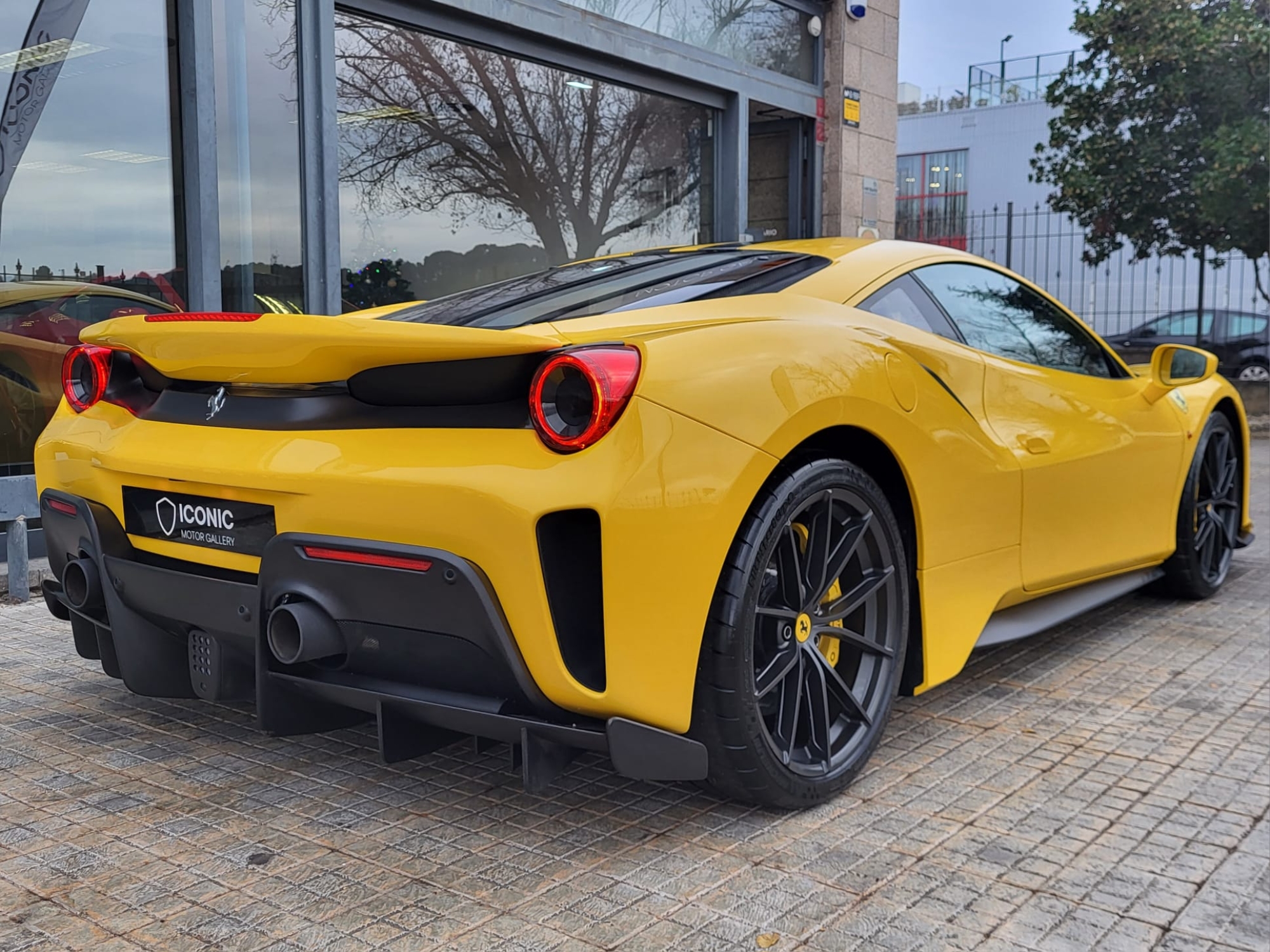 FERRARI 488 PISTA TAILOR MADE