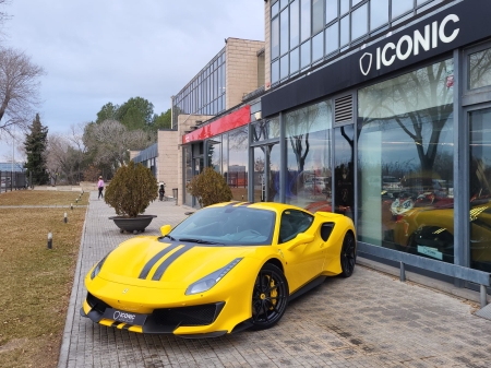 FERRARI 488 PISTA TAILOR MADE