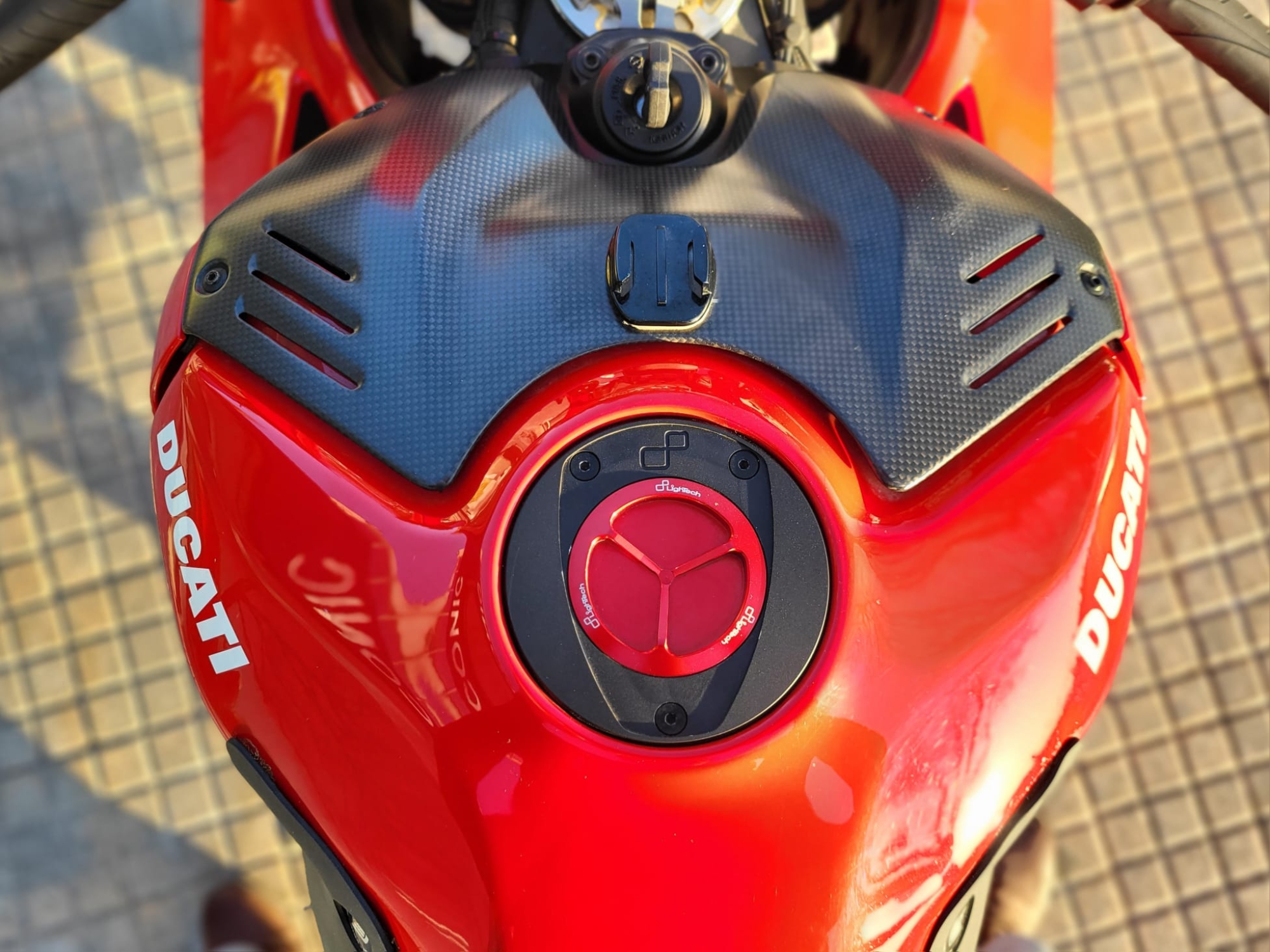 DUCATI PANIGALE V4