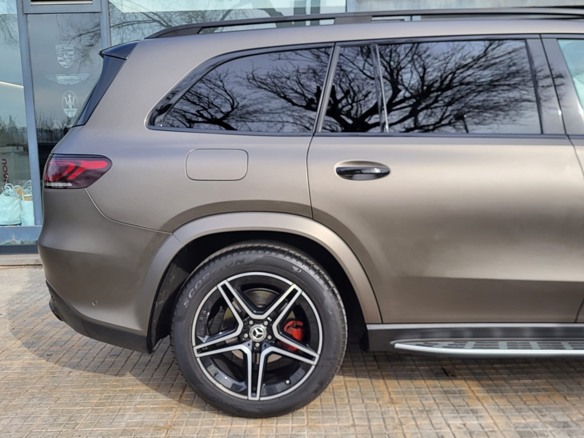 MERCEDES-BENZ GLS 400d 4MATIC