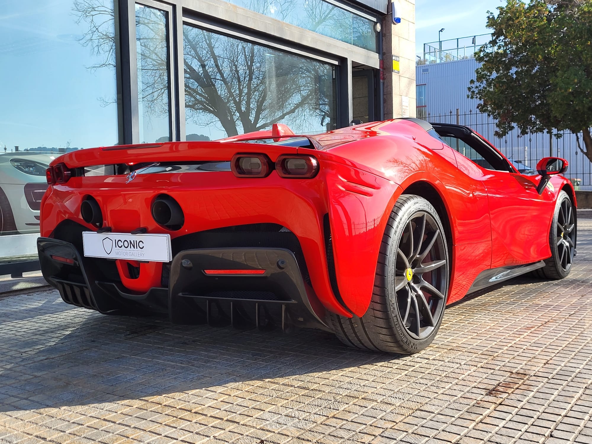 FERRARI SF90 SPIDER