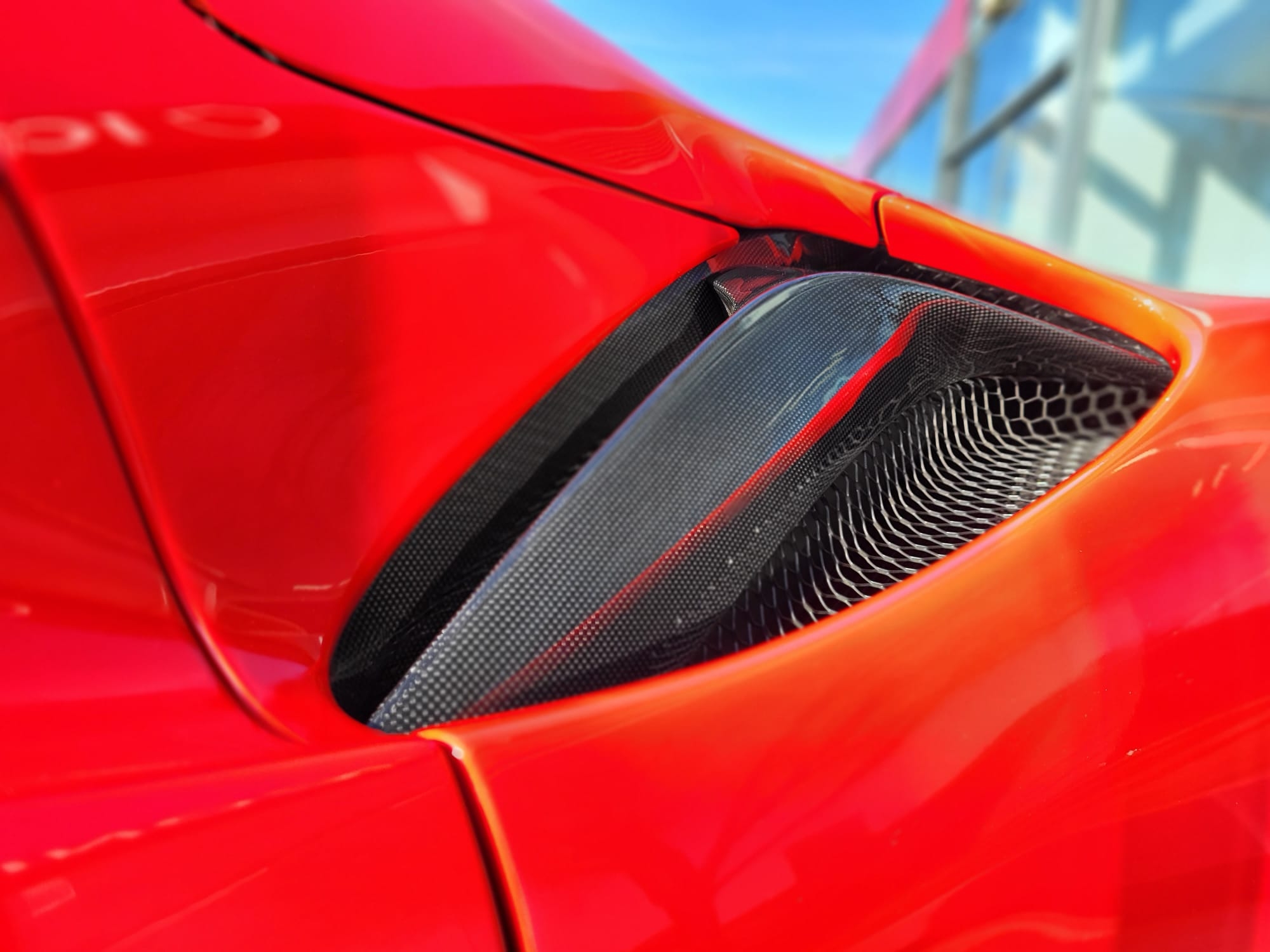 FERRARI SF90 SPIDER