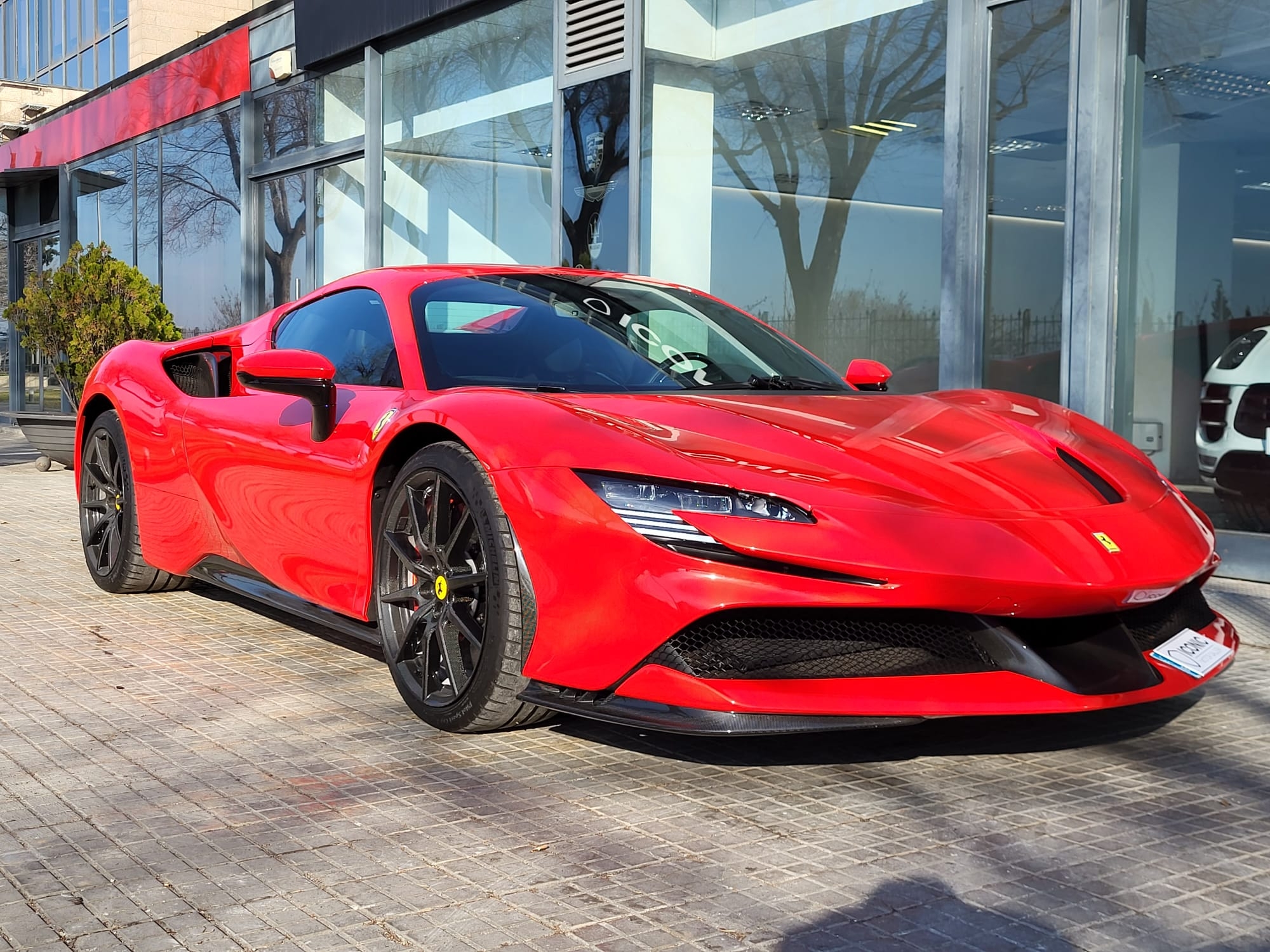 FERRARI SF90 SPIDER