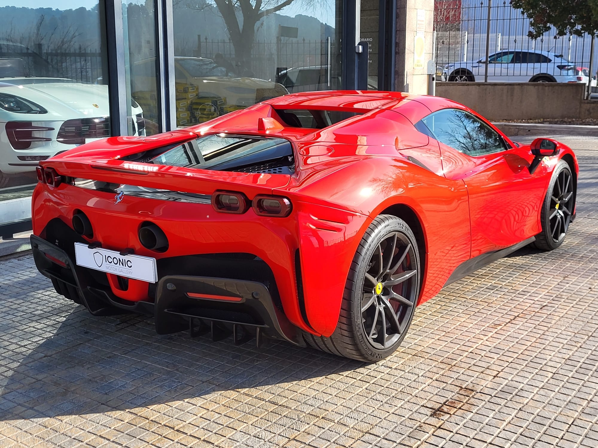 FERRARI SF90 SPIDER