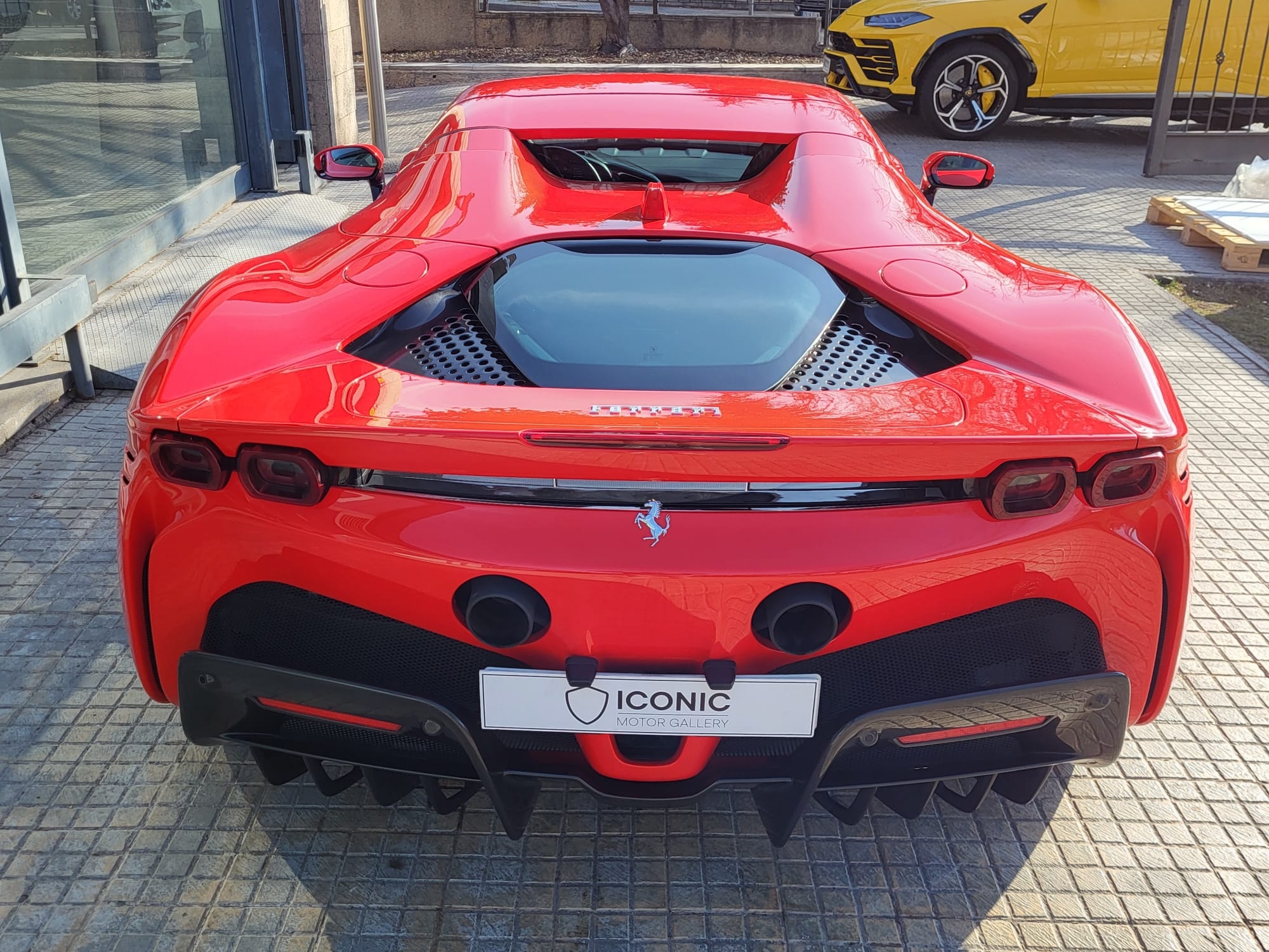 FERRARI SF90 SPIDER