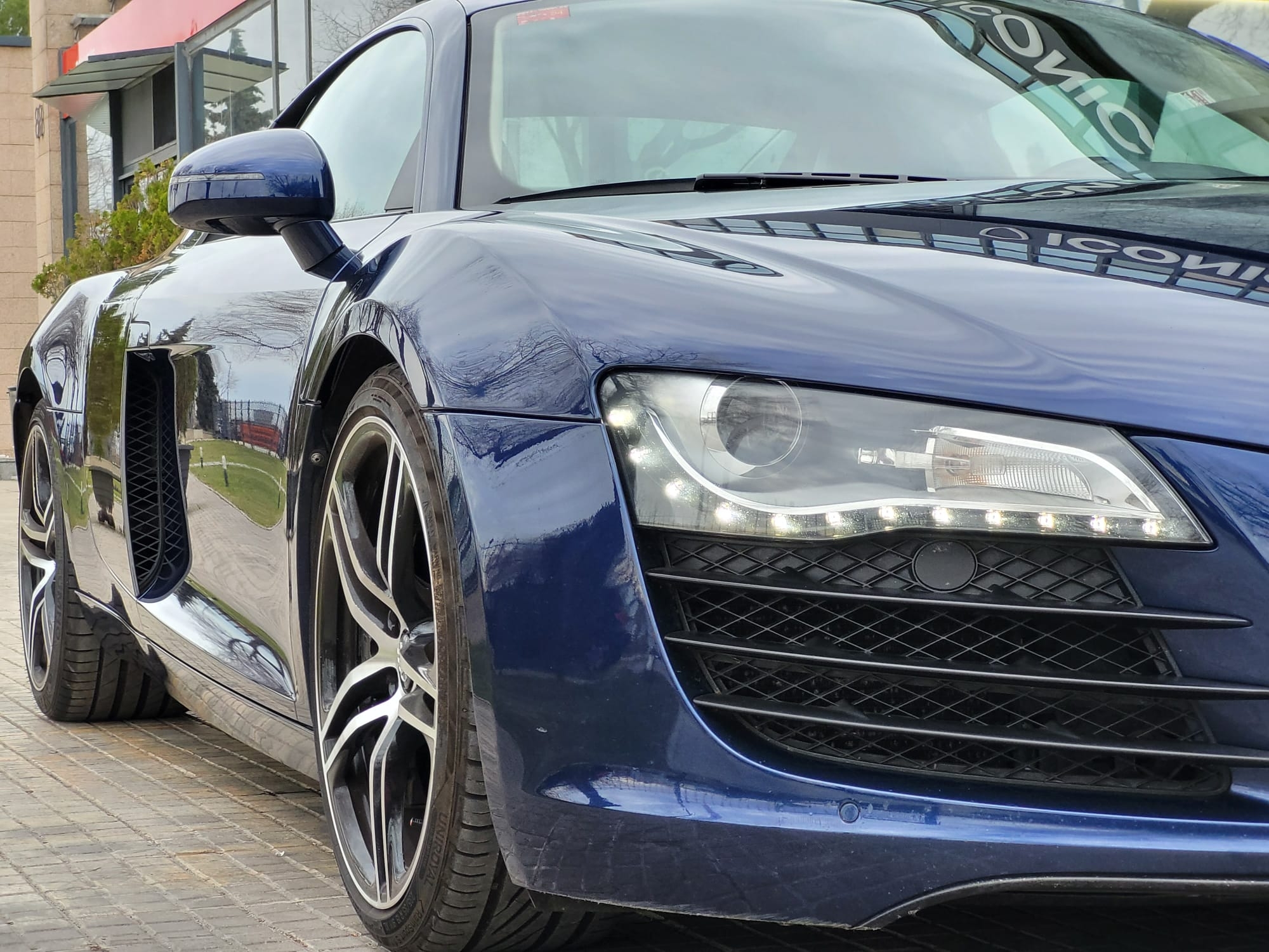 AUDI R8 4.2 FSI QUATTRO MANUAL