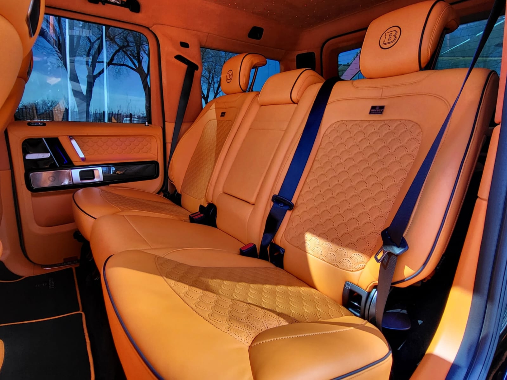 MERCEDES-BENZ G800 BRABUS