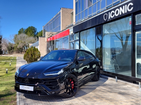 LAMBORGHINI URUS 4.0 V8