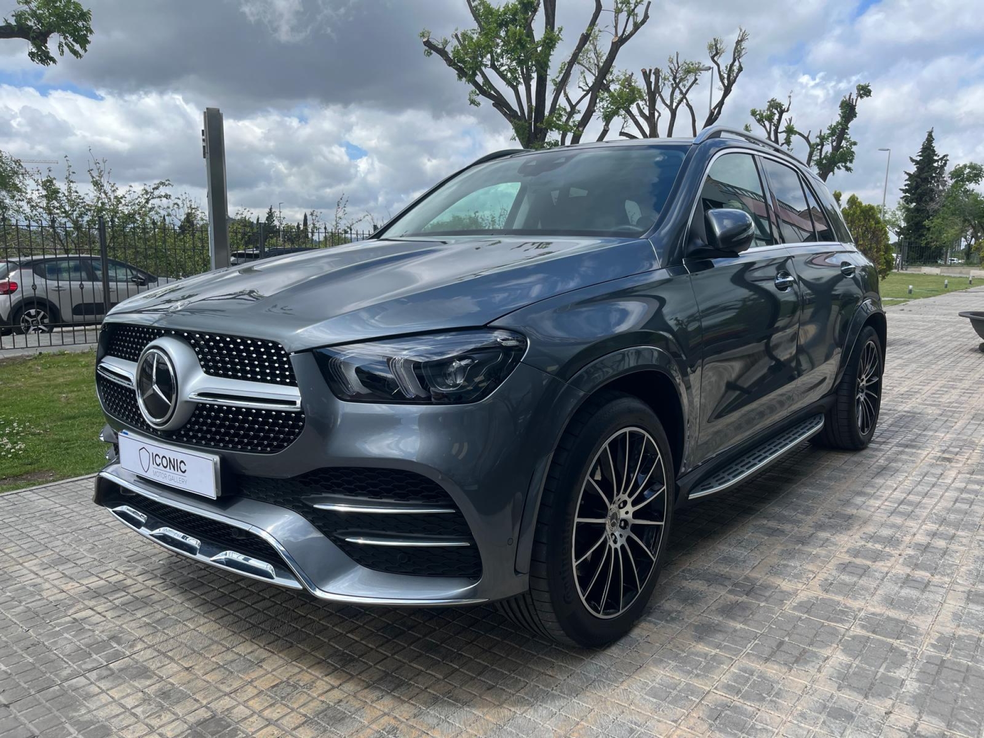 MERCEDES-BENZ GLE 300D EQ BOOST