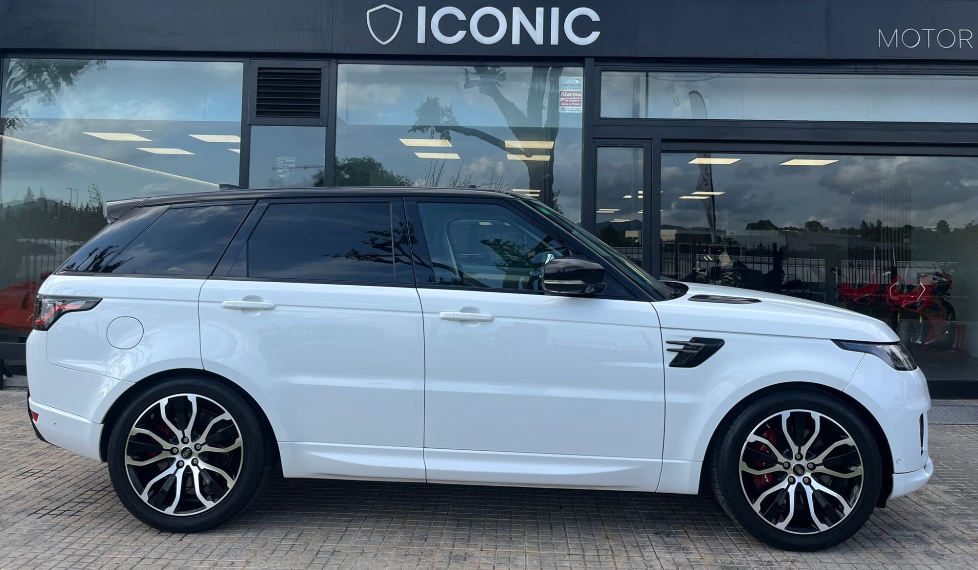 LAND ROVER RANGE ROVER SPORT HSE