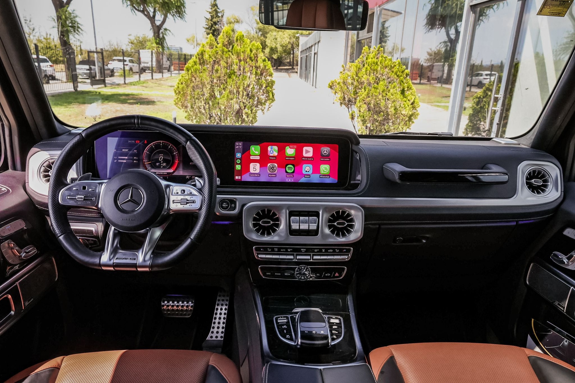 MERCEDES-BENZ G63 AMG