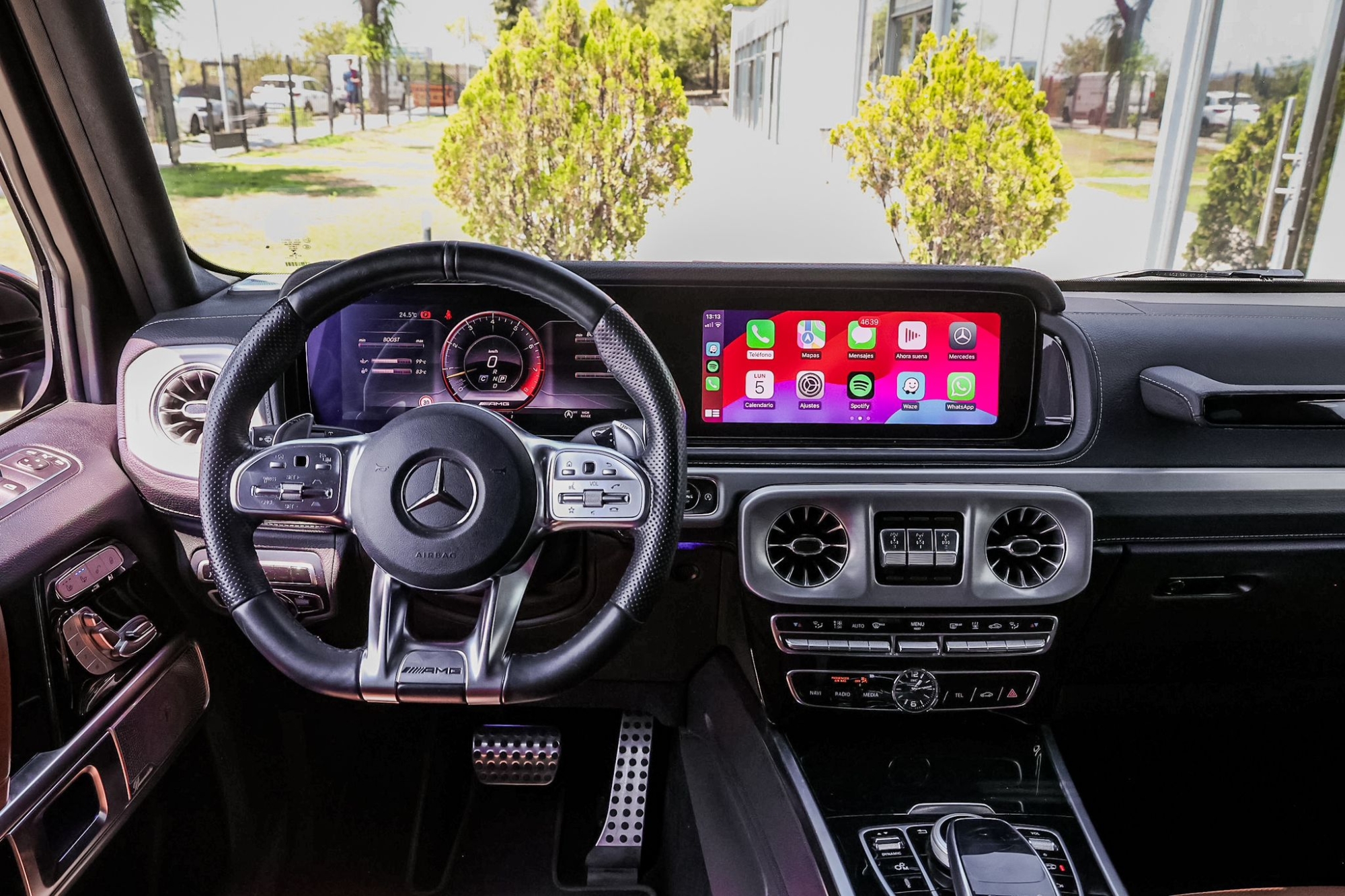 MERCEDES-BENZ G63 AMG