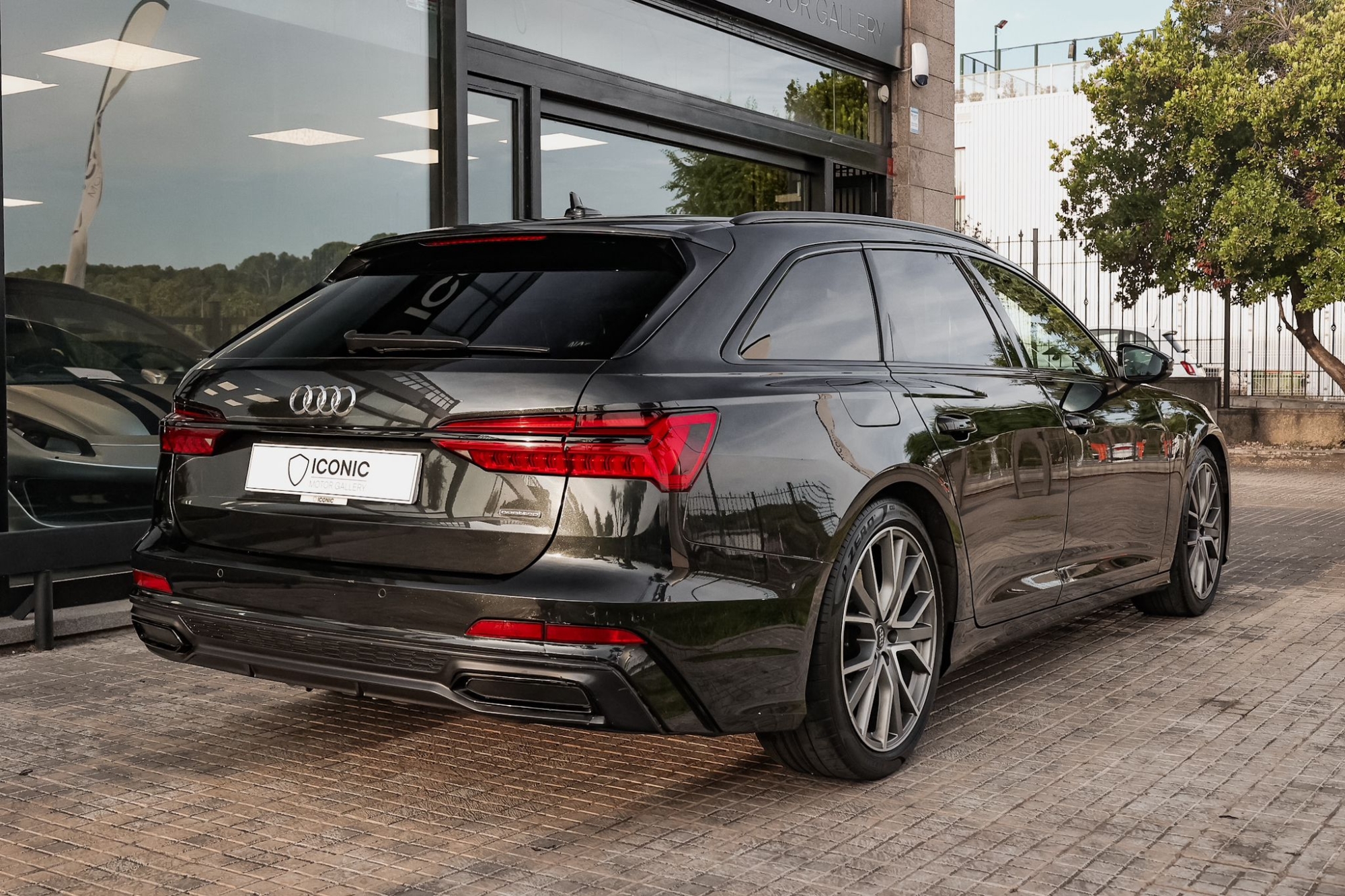 AUDI A6 AVANT HYBRID