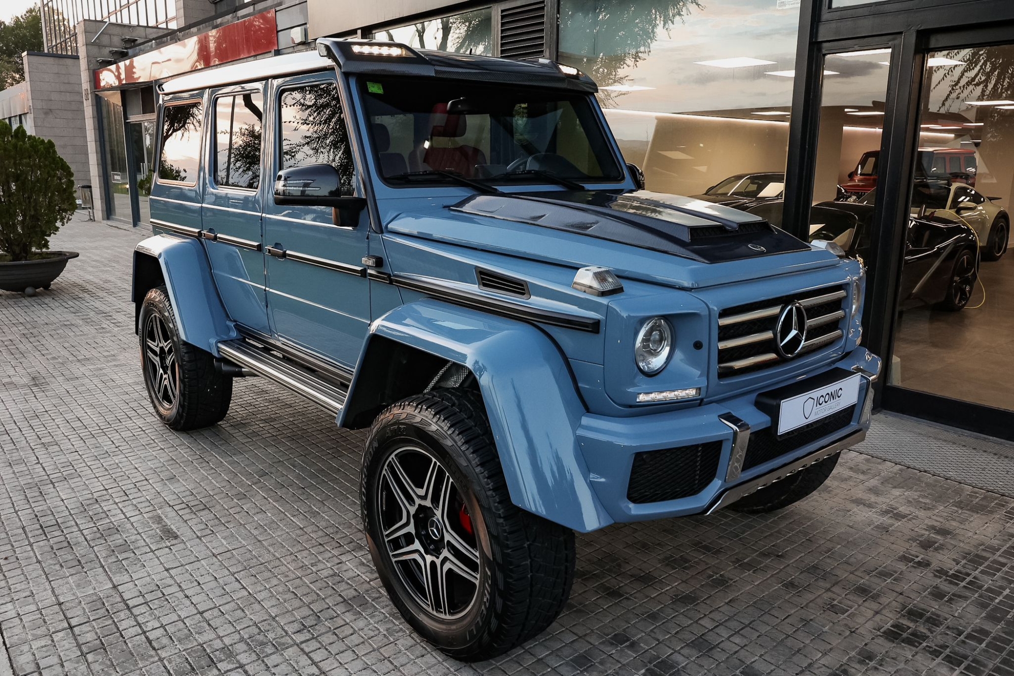 MERCEDES-BENZ G500 4x4 2