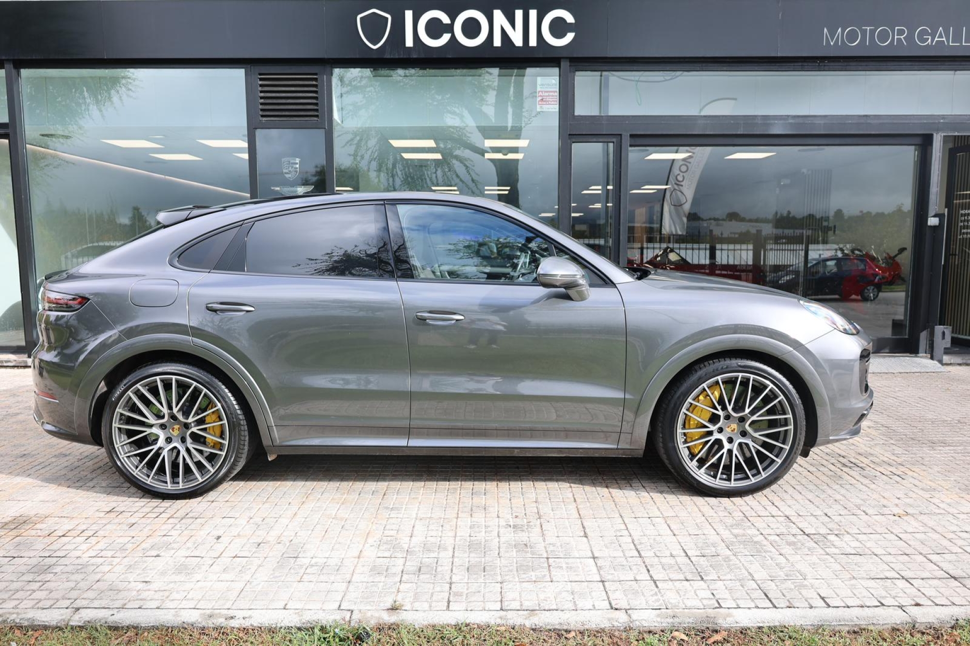 PORSCHE CAYENNE COUPE TURBO 