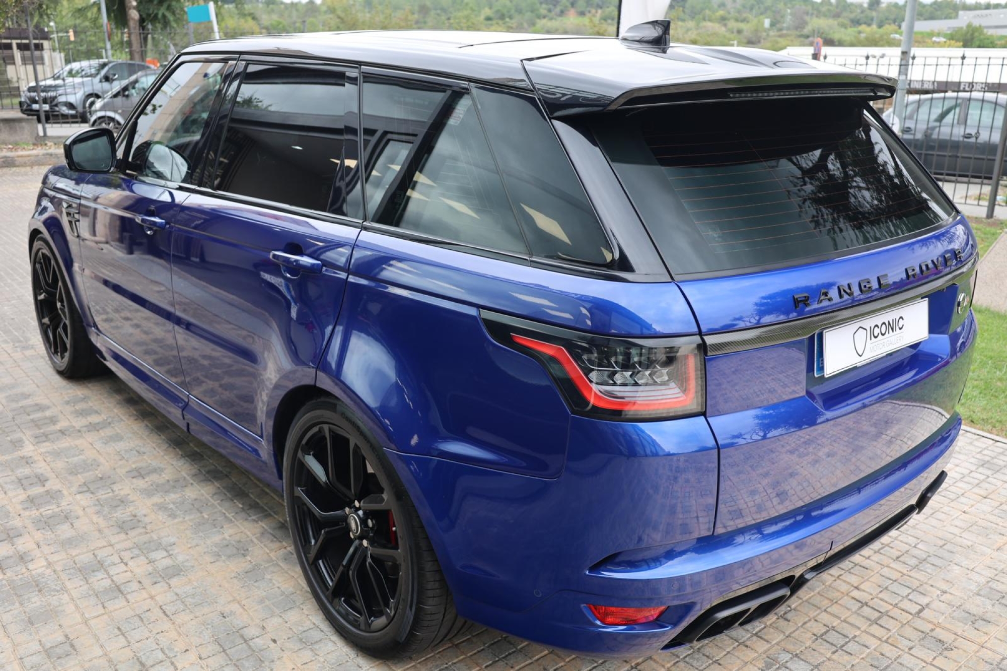 LAND ROVER RANGE ROVER SPORT SVR 