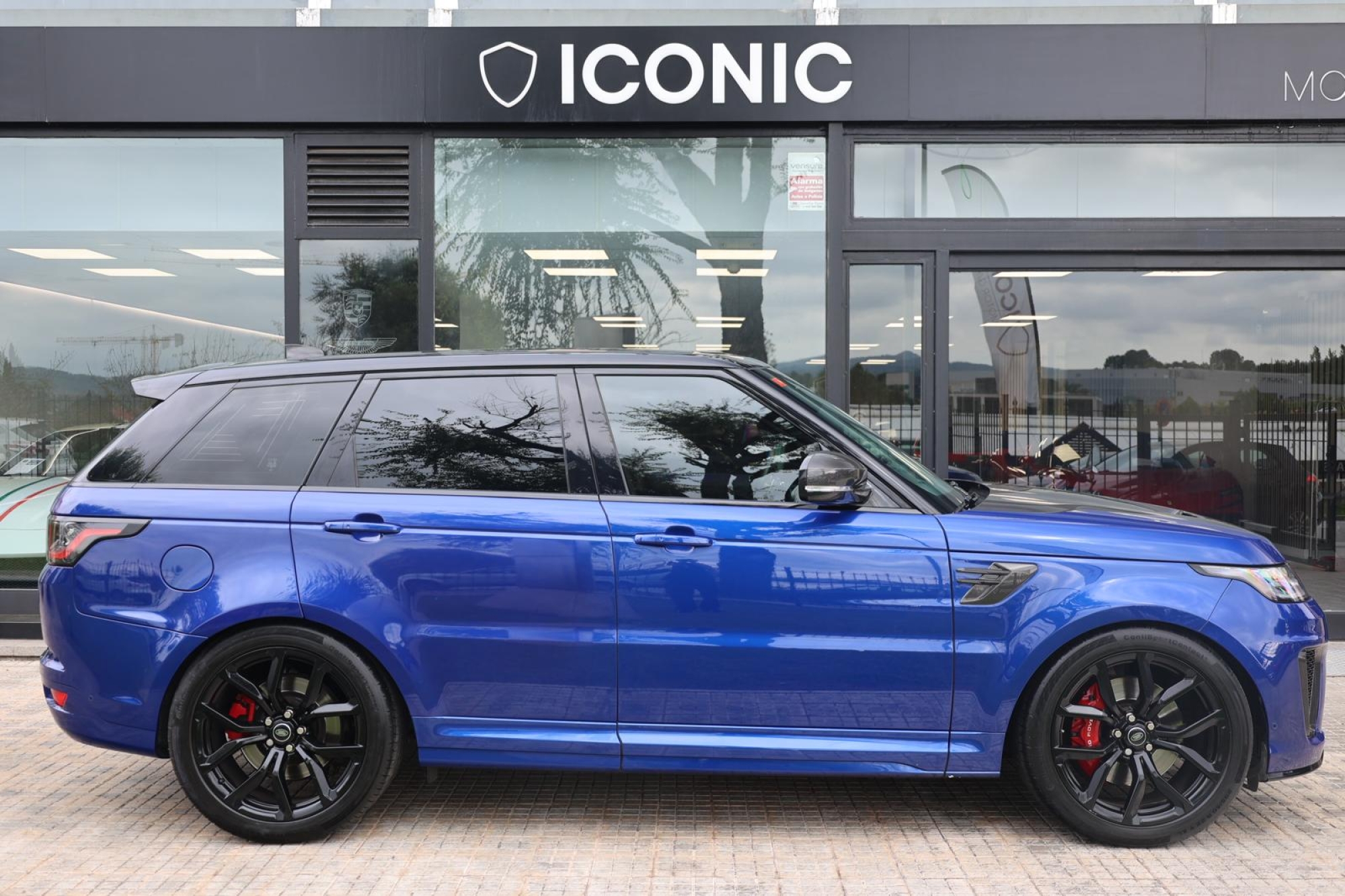 LAND ROVER RANGE ROVER SPORT SVR 