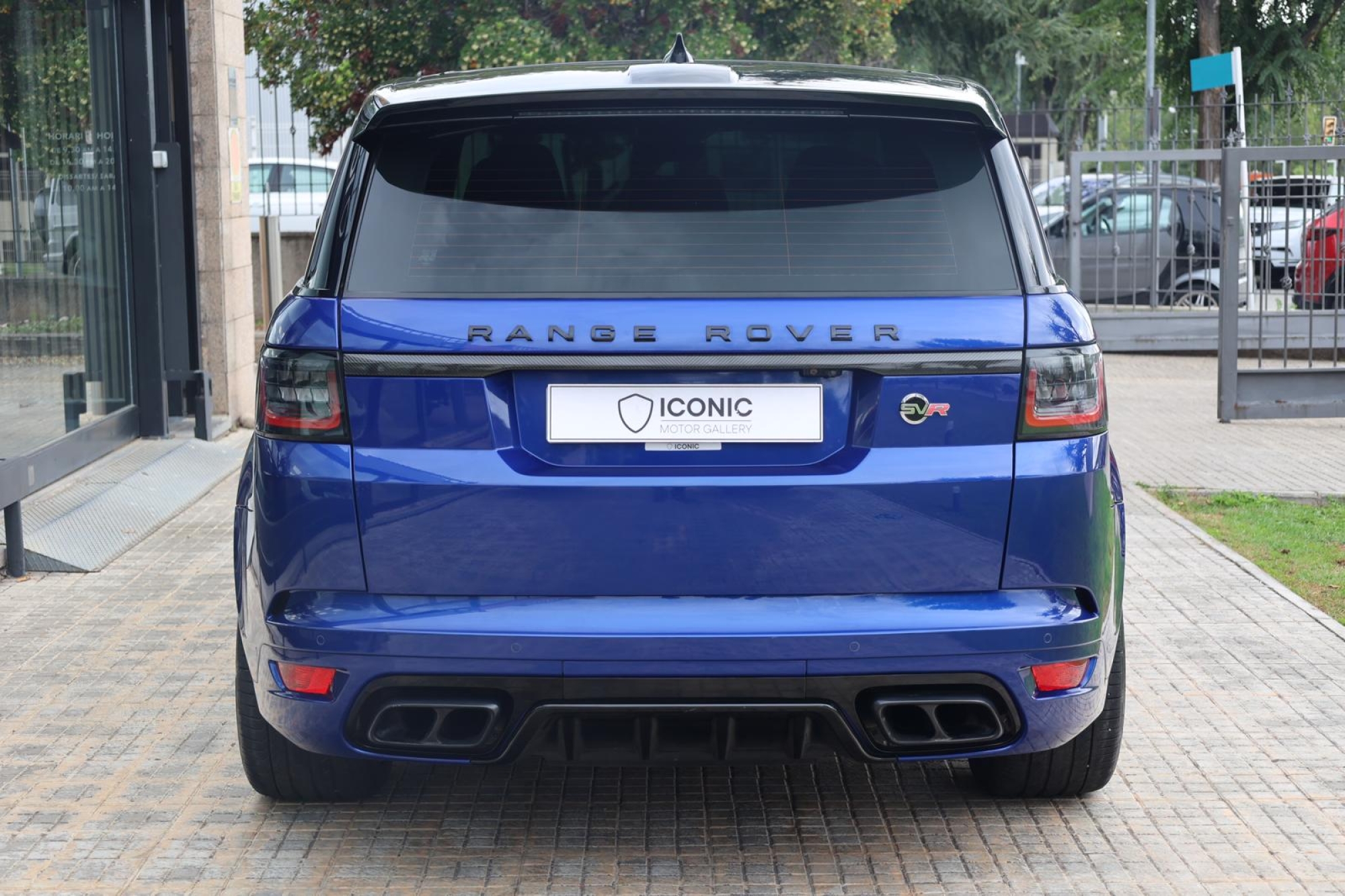 LAND ROVER RANGE ROVER SPORT SVR 