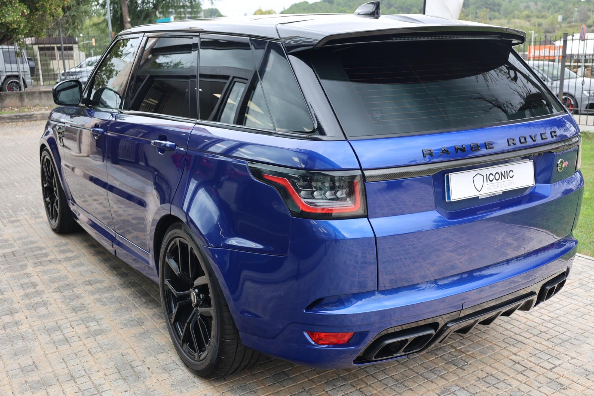 LAND ROVER RANGE ROVER SPORT SVR 