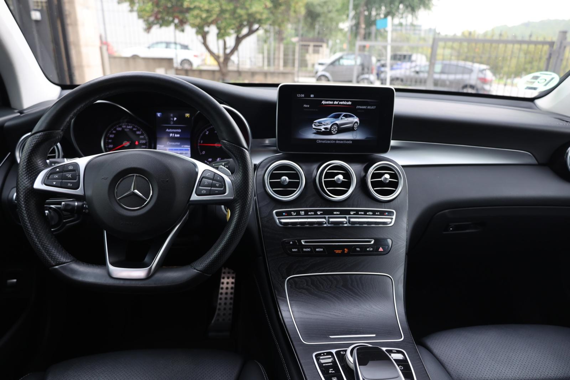 MERCEDES-BENZ GLC 220D 