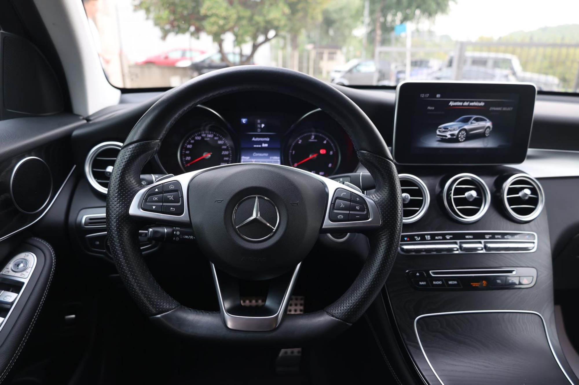 MERCEDES-BENZ GLC 220D 