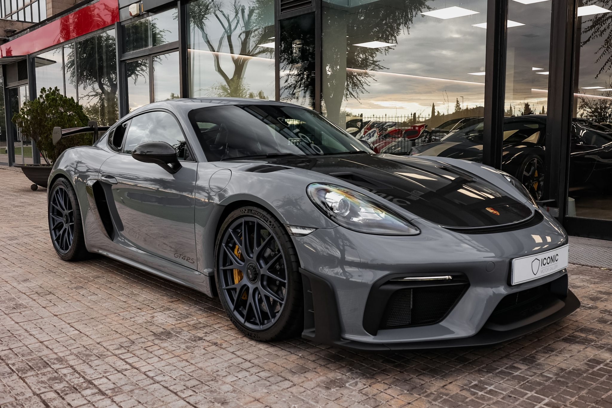 PORSCHE 718 GT4 RS WEISSACH