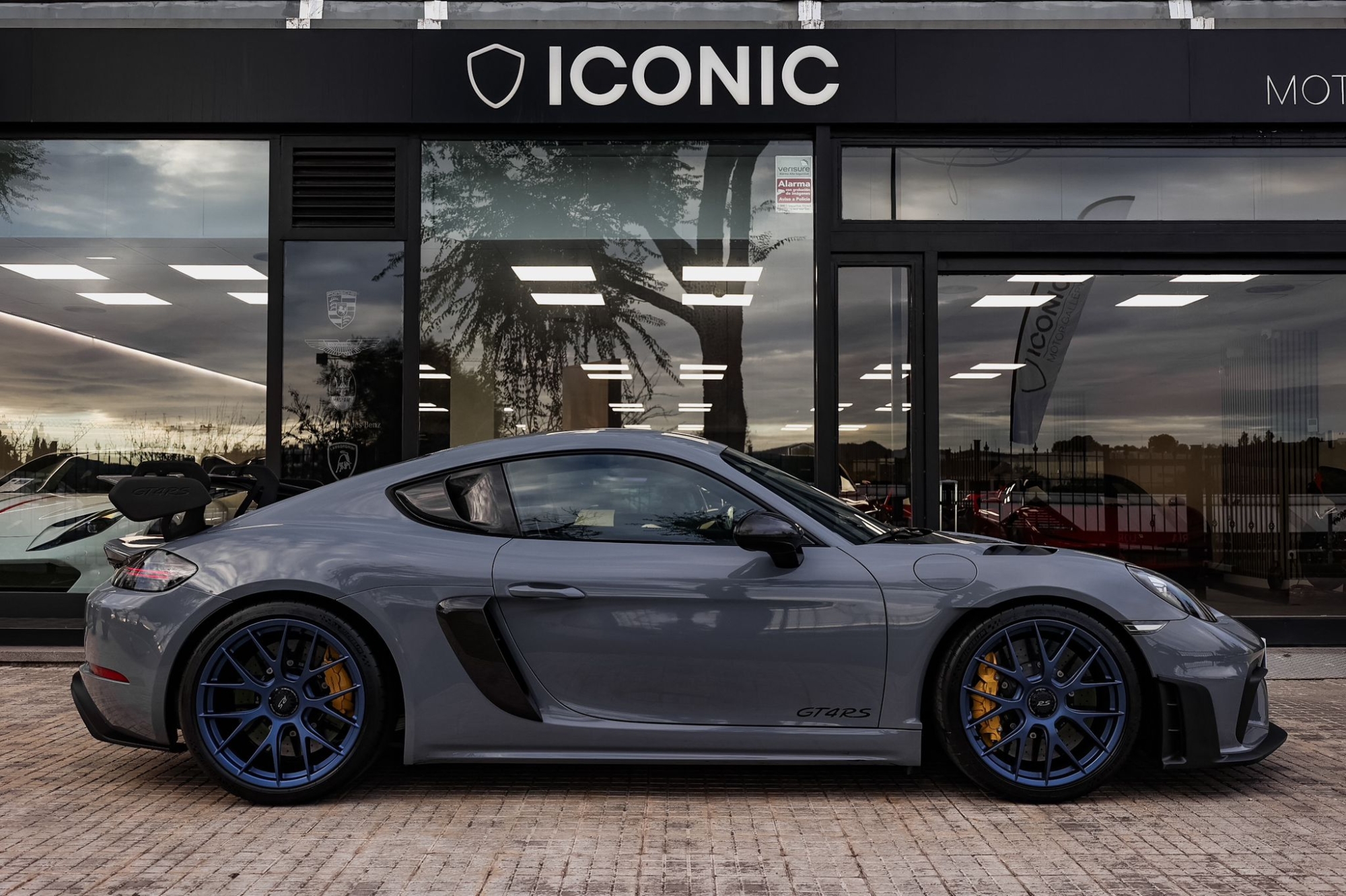 PORSCHE 718 GT4 RS WEISSACH