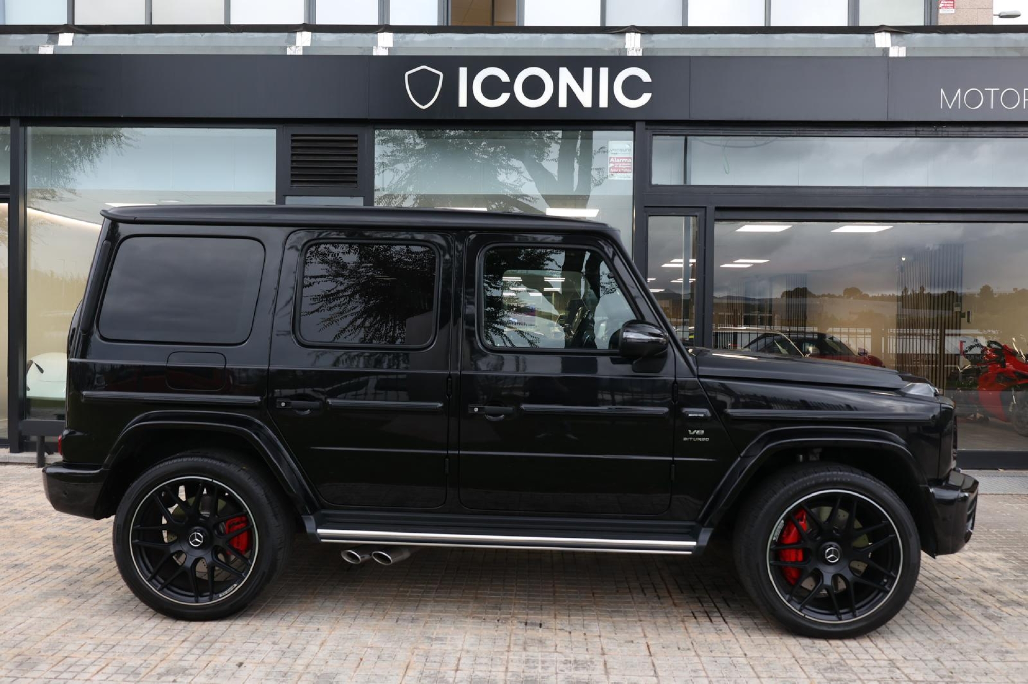 MERCEDES-BENZ G63 AMG