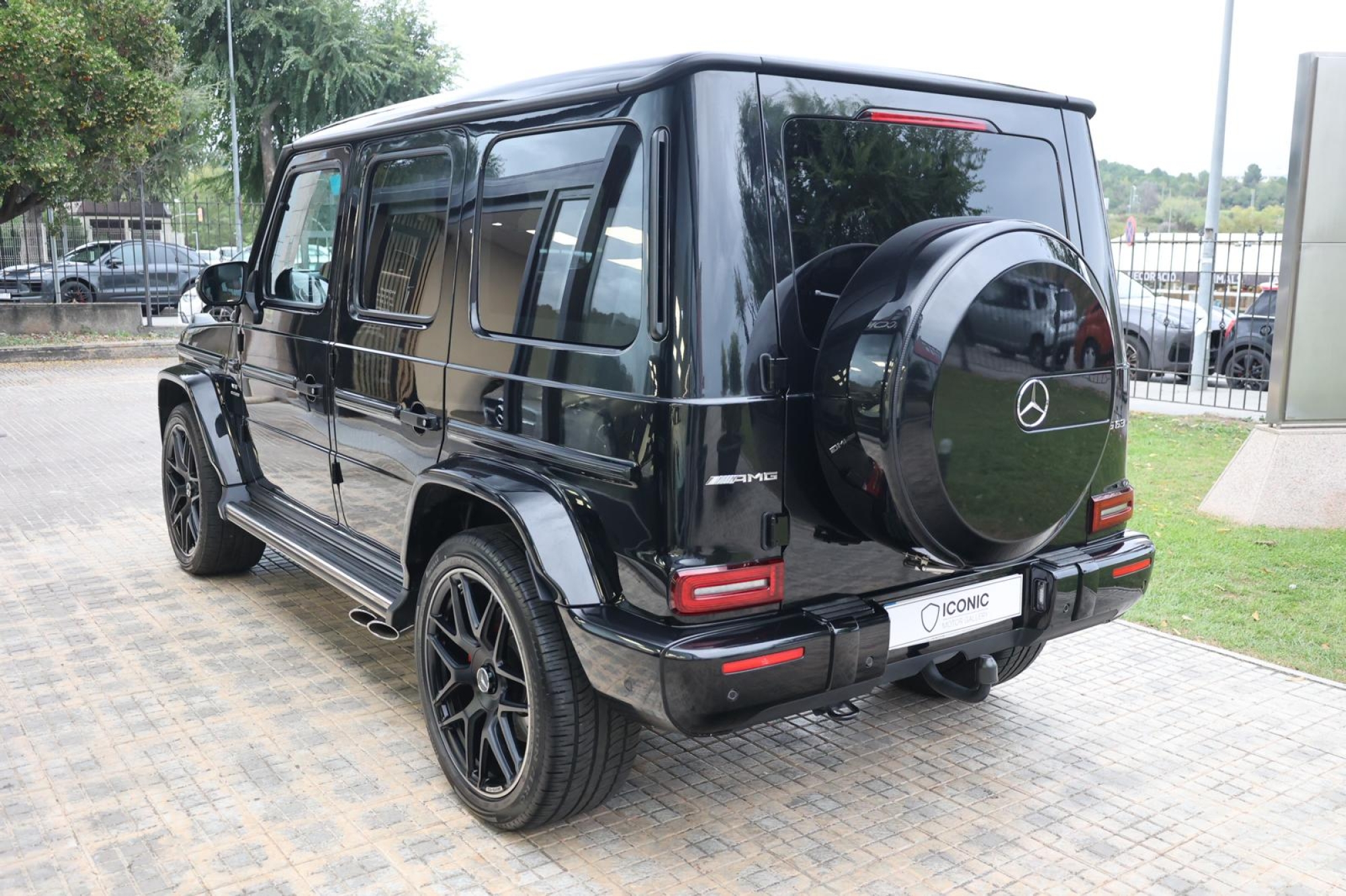 MERCEDES-BENZ G63 AMG