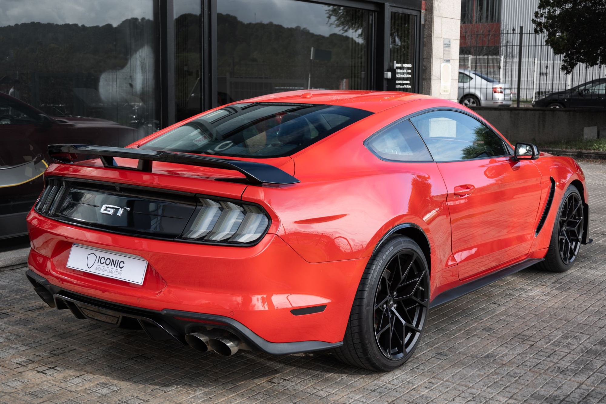 FORD MUSTANG GT