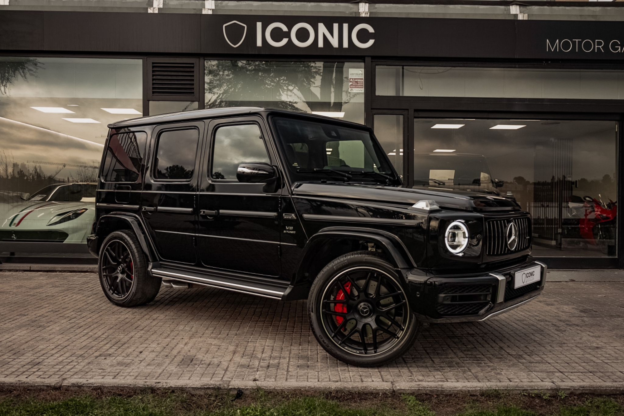 MERCEDES-BENZ AMG G63