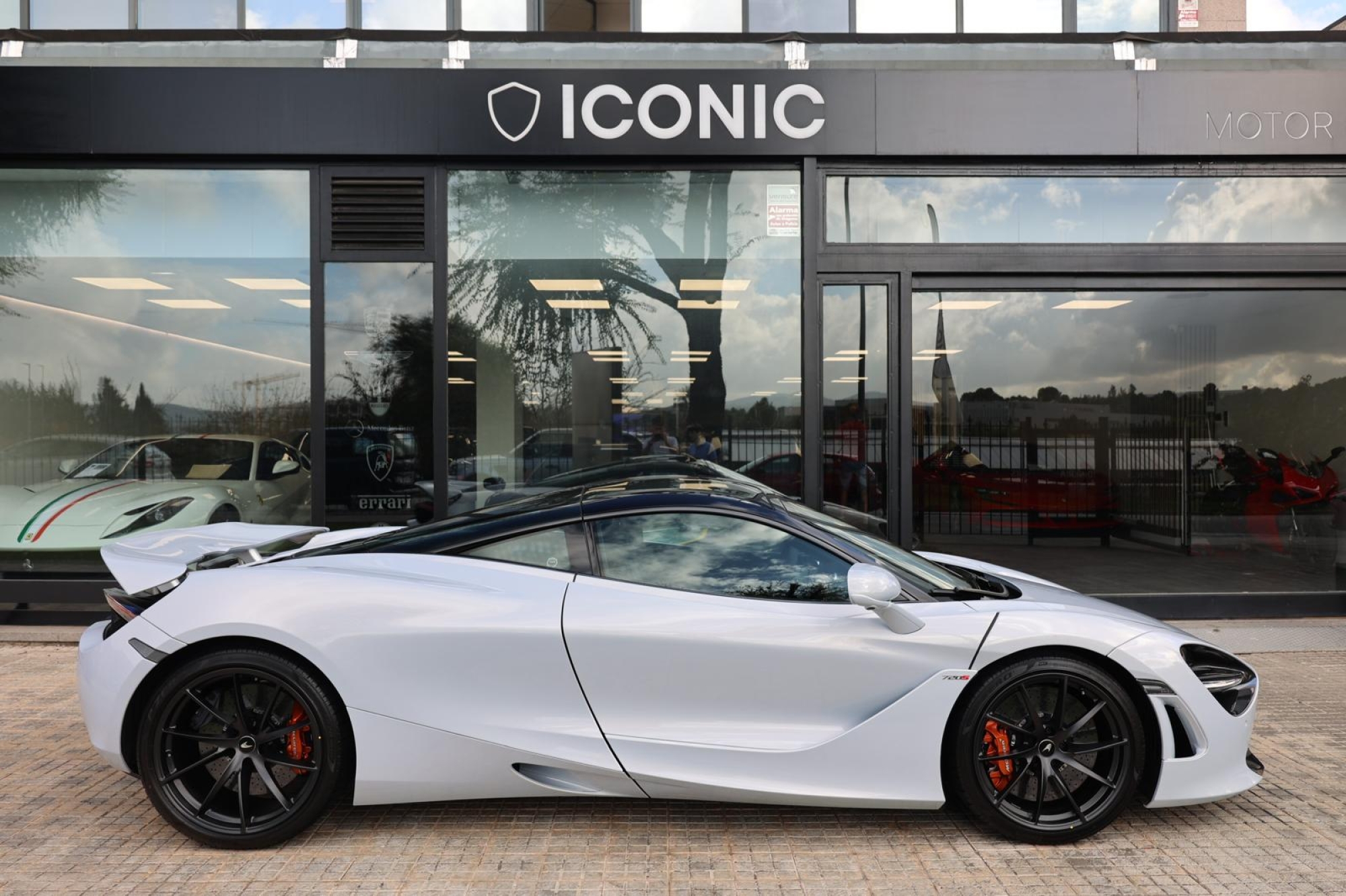 MCLAREN 720S COUPÉ