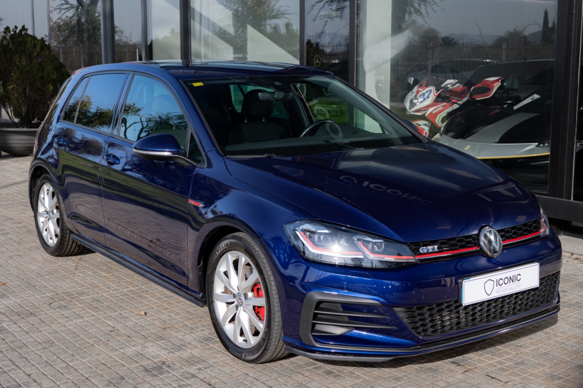 VOLKSWAGEN GOLF GTI