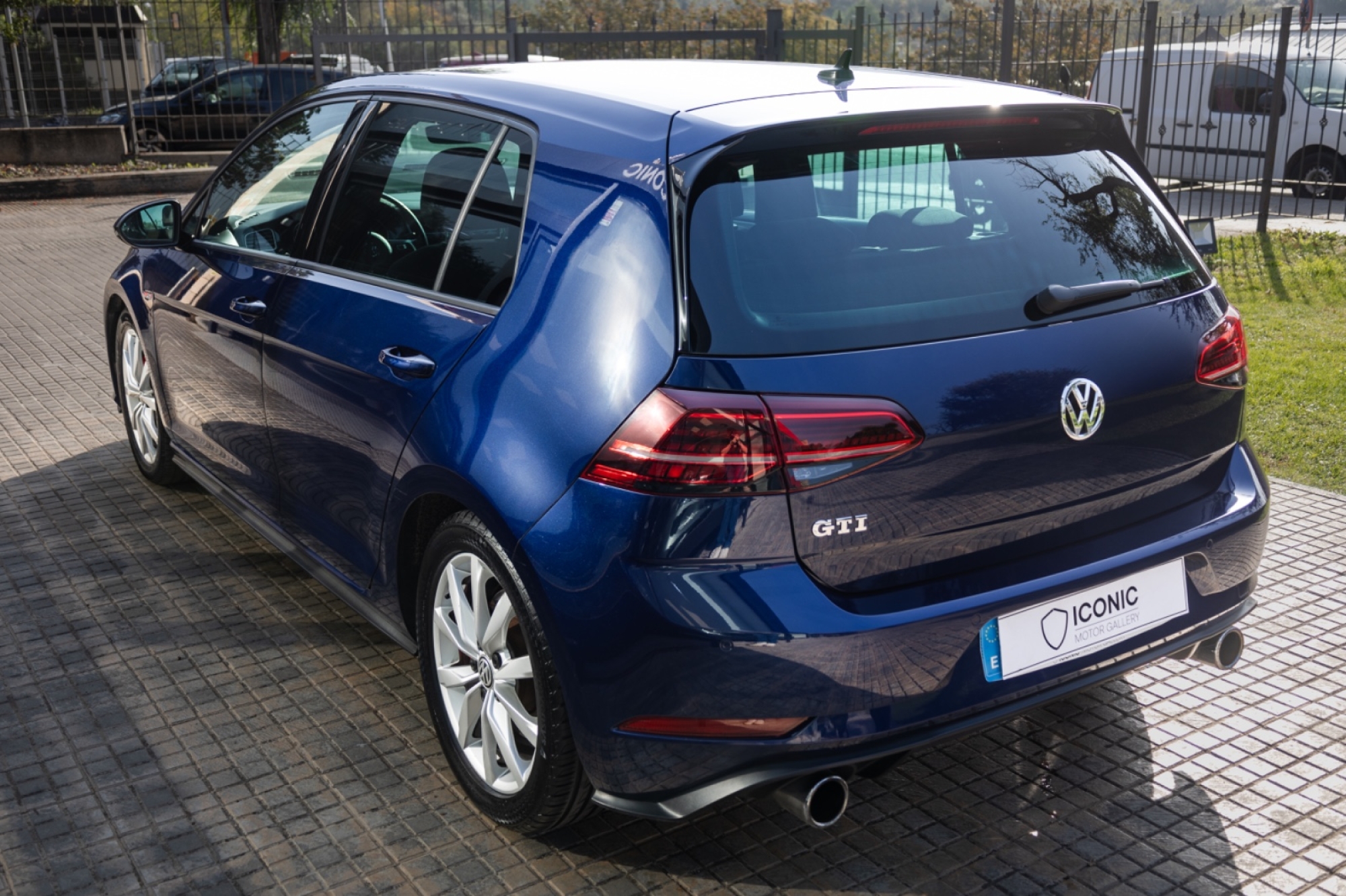 VOLKSWAGEN GOLF GTI