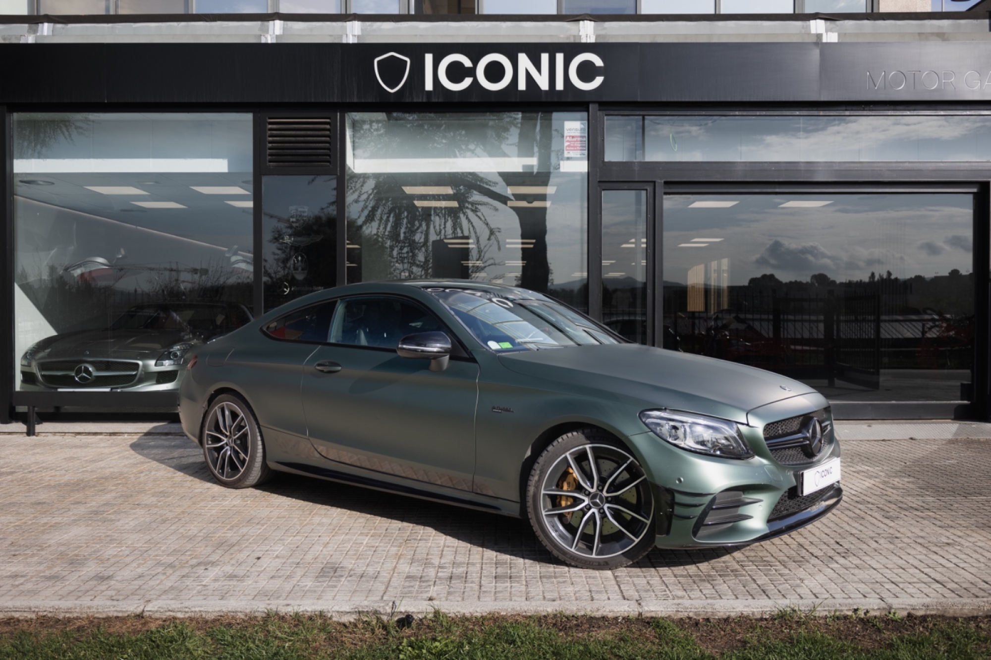 MERCEDES-BENZ AMG C43